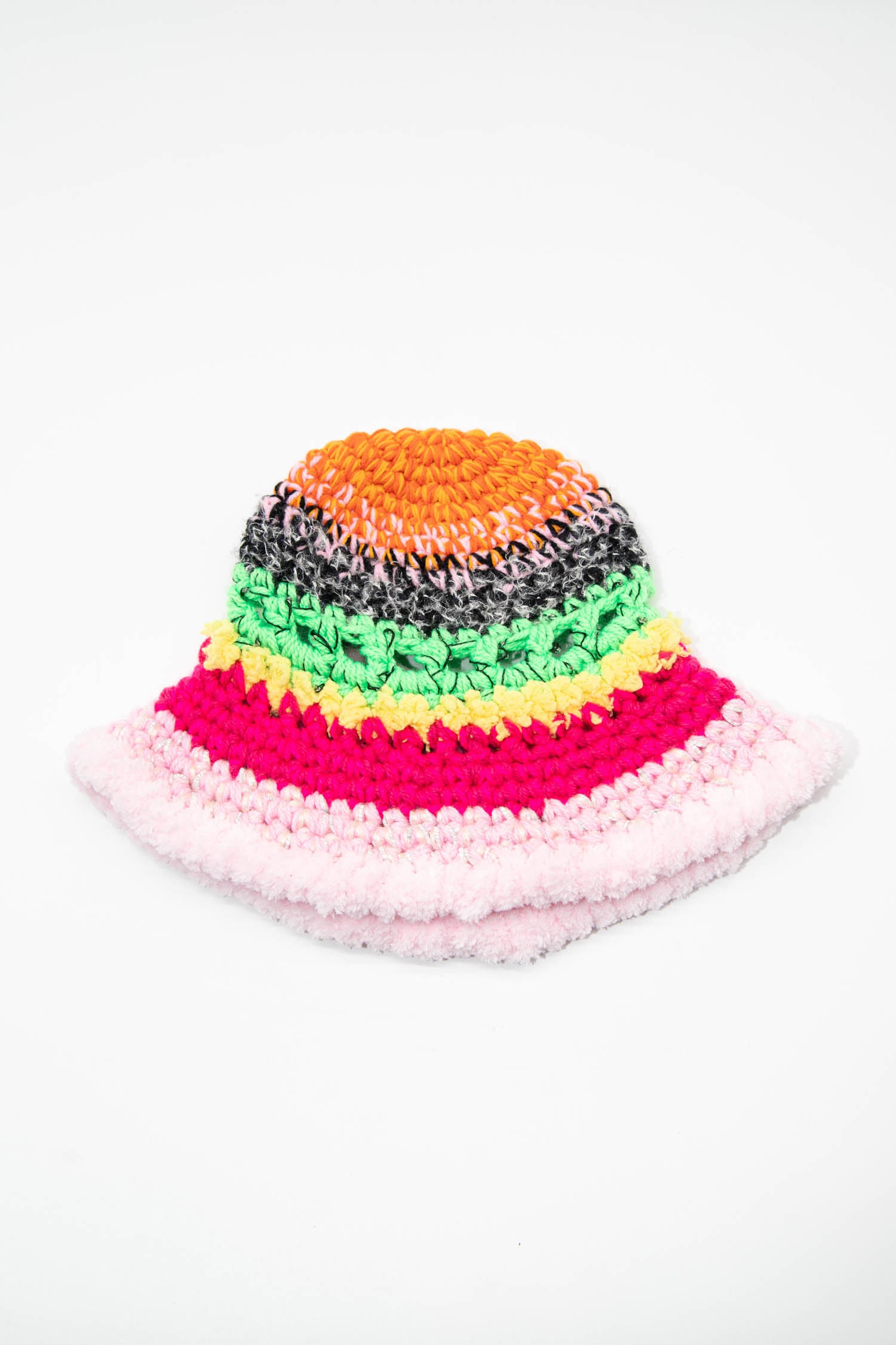 Marylin Roper "Crochet Bucket Hat" in Rosa