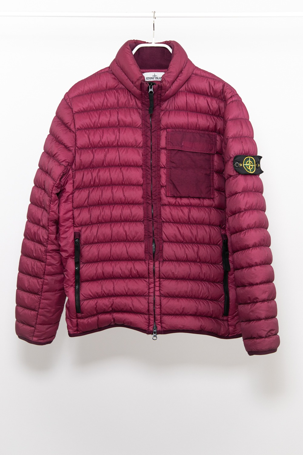 Stone Island Daunenjacke in Bordeaux