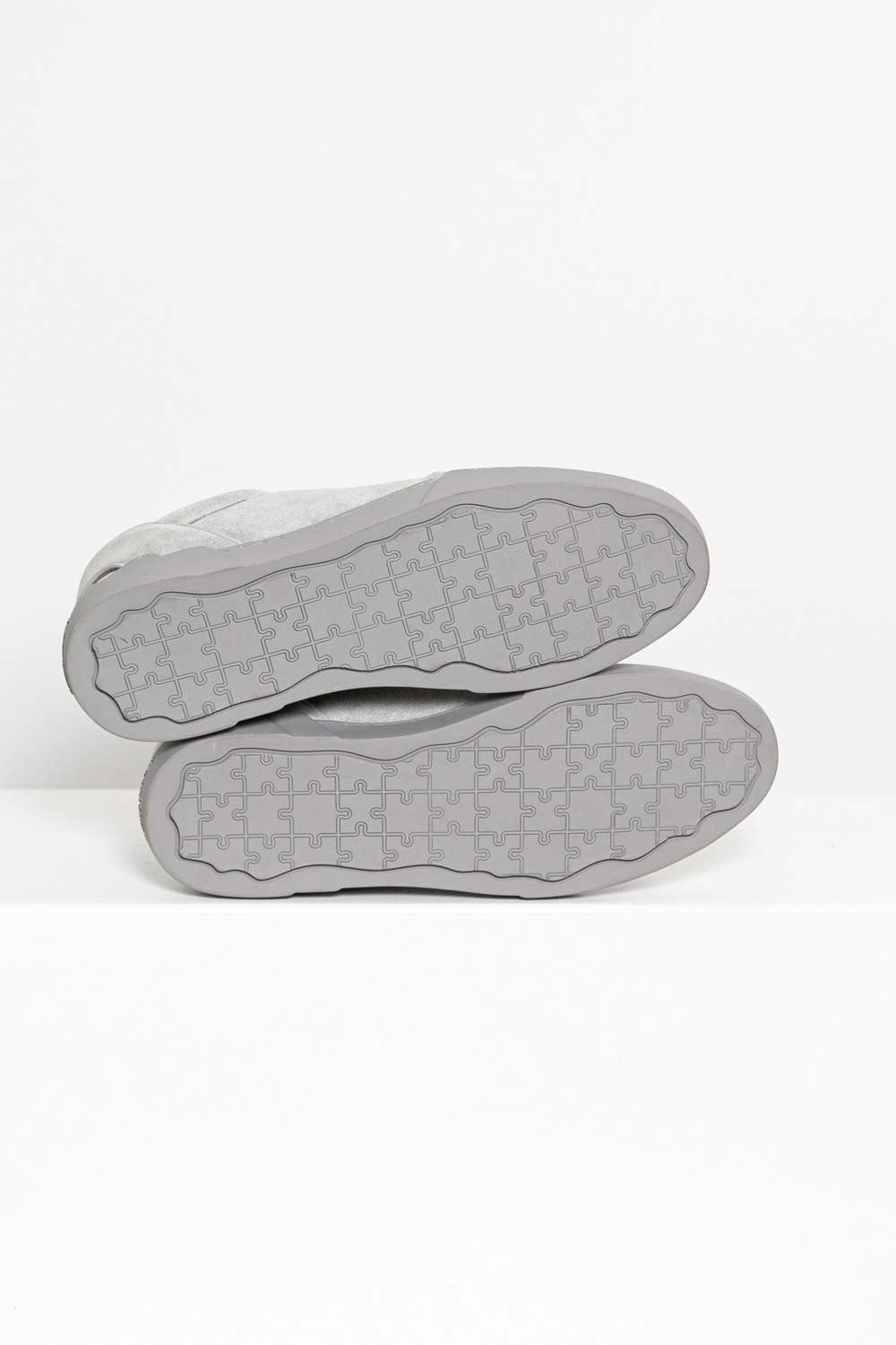Benjamin Berner "BNJ Low Top" Sneaker in Grau