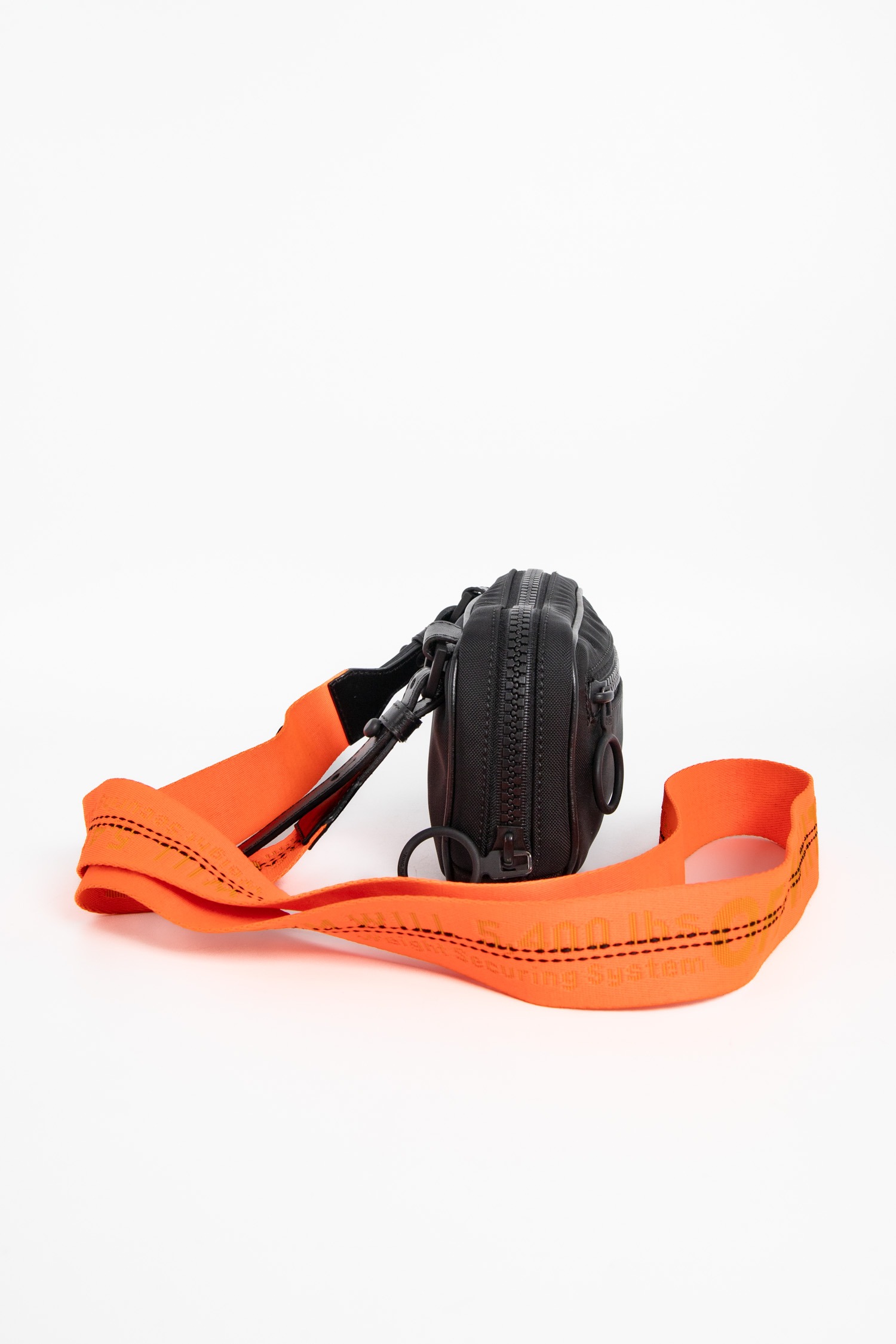 Off-White Umhängetasche in Schwarz und Orange