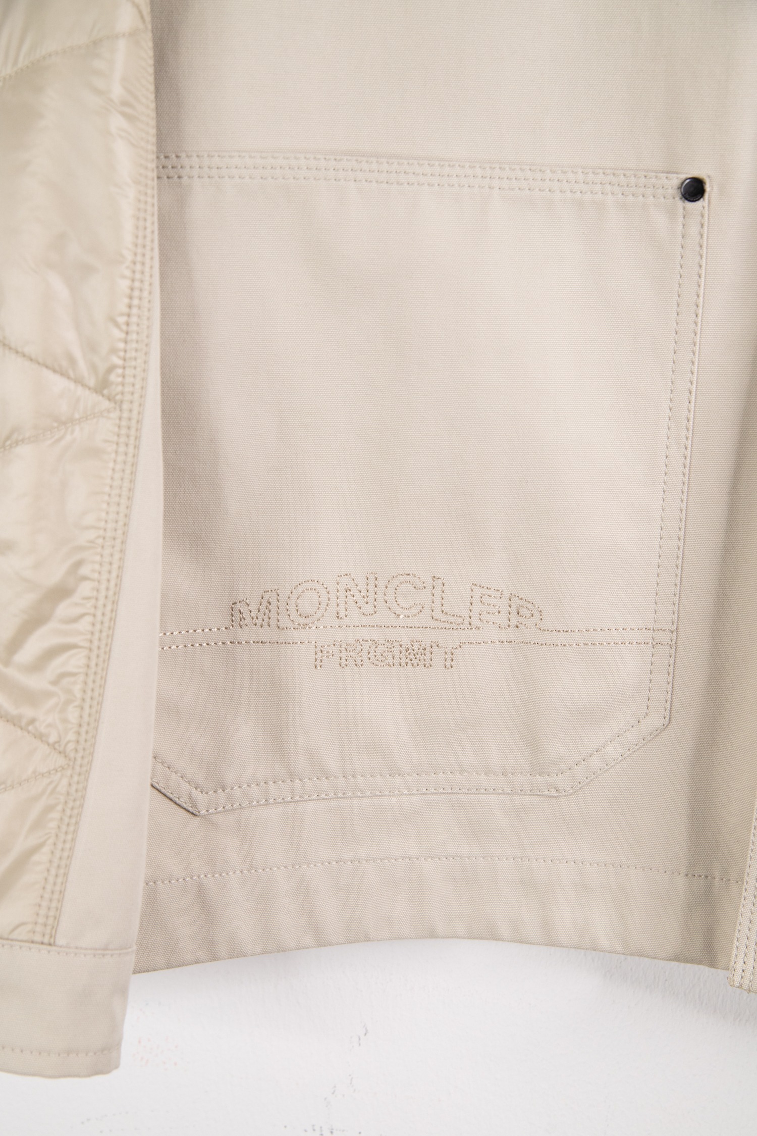 Moncler x FRGMT "Geike" Jacke in Beige