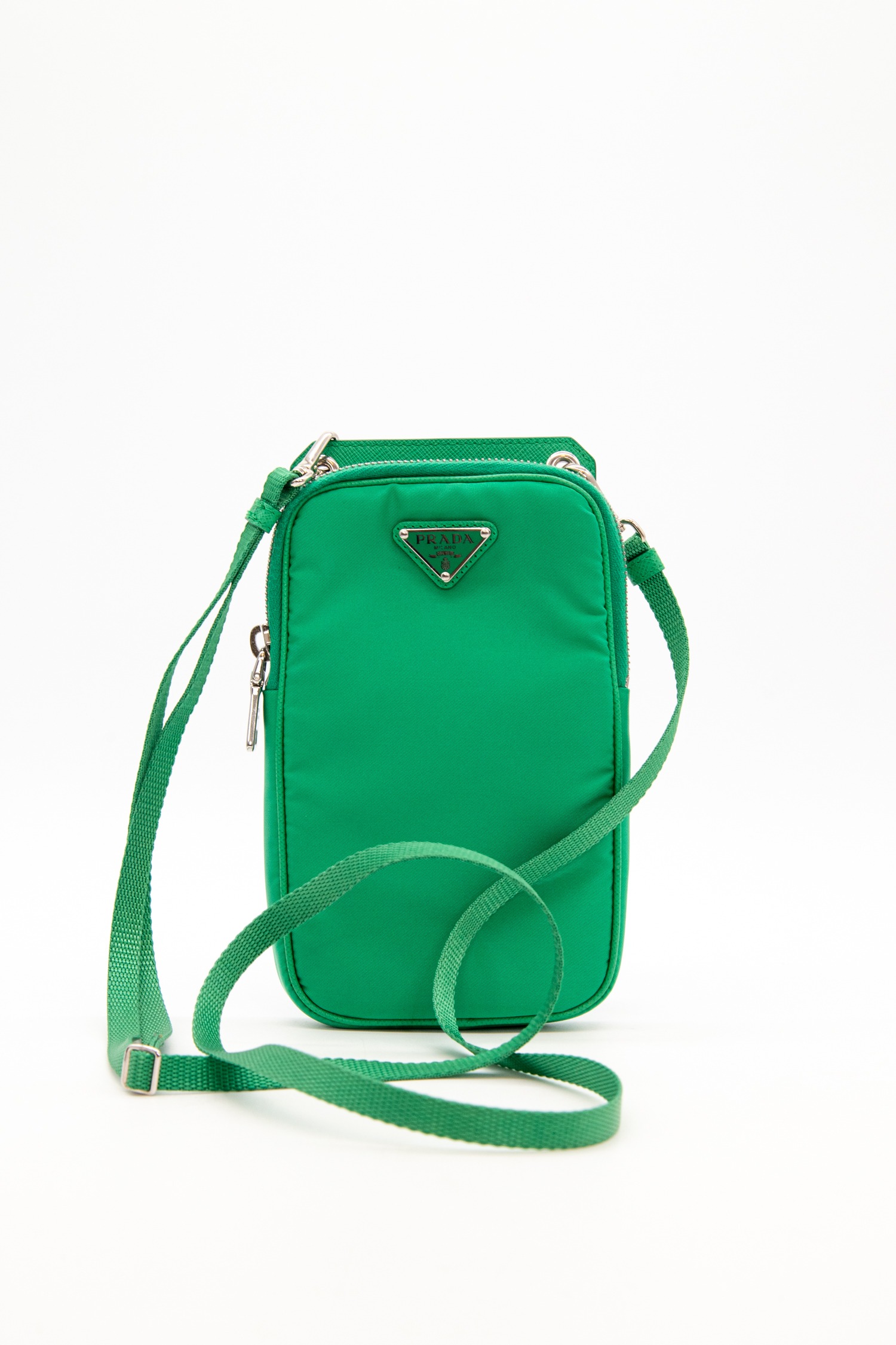Prada Smartphone Tasche aus Re-Nylon in Grün und Silber