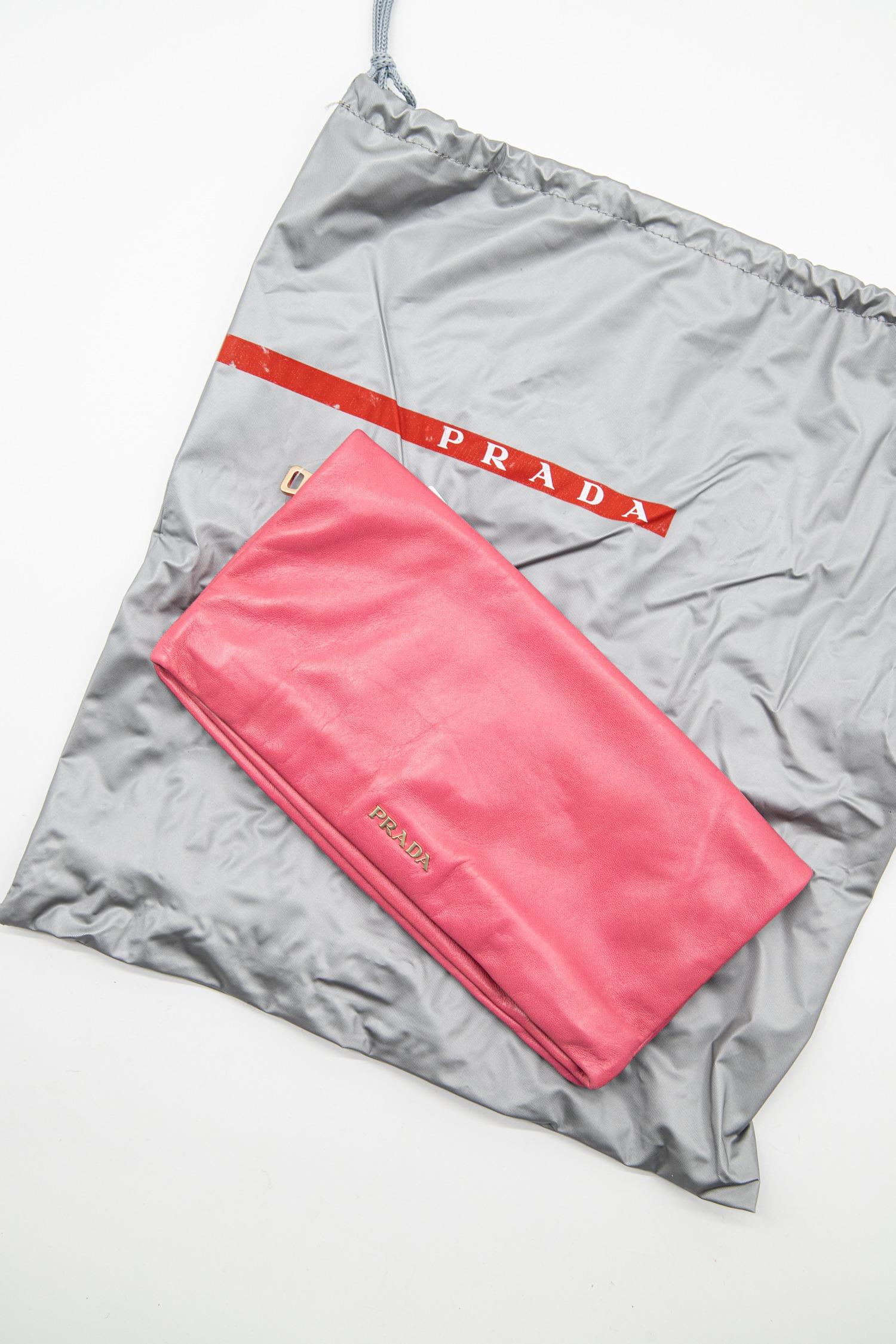 Prada Clutch mit Logo in Rosa