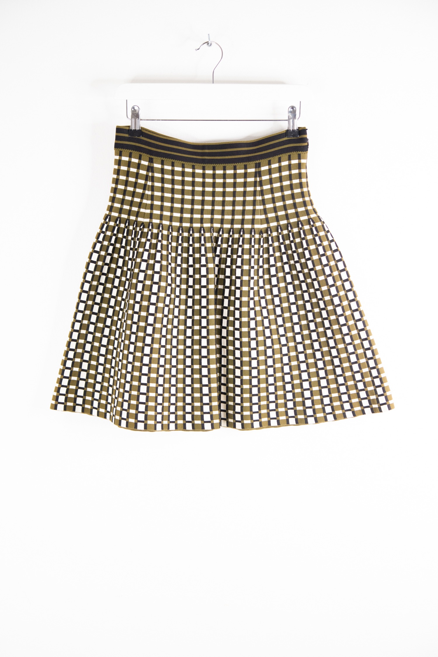Prada Minirock mit Karomuster in Oliv und Ecru