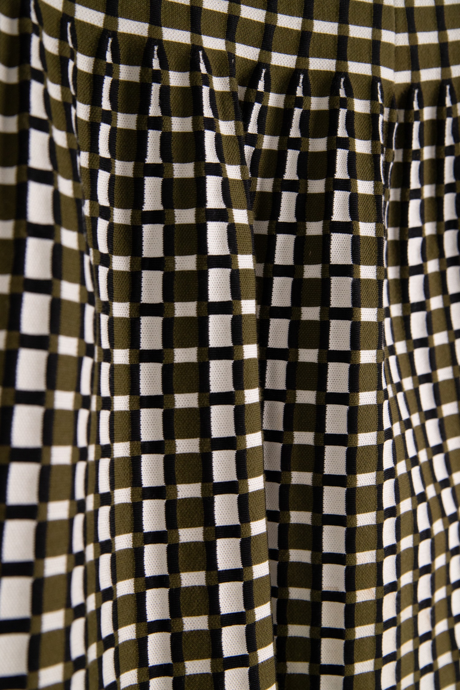 Prada Minirock mit Karomuster in Oliv und Ecru