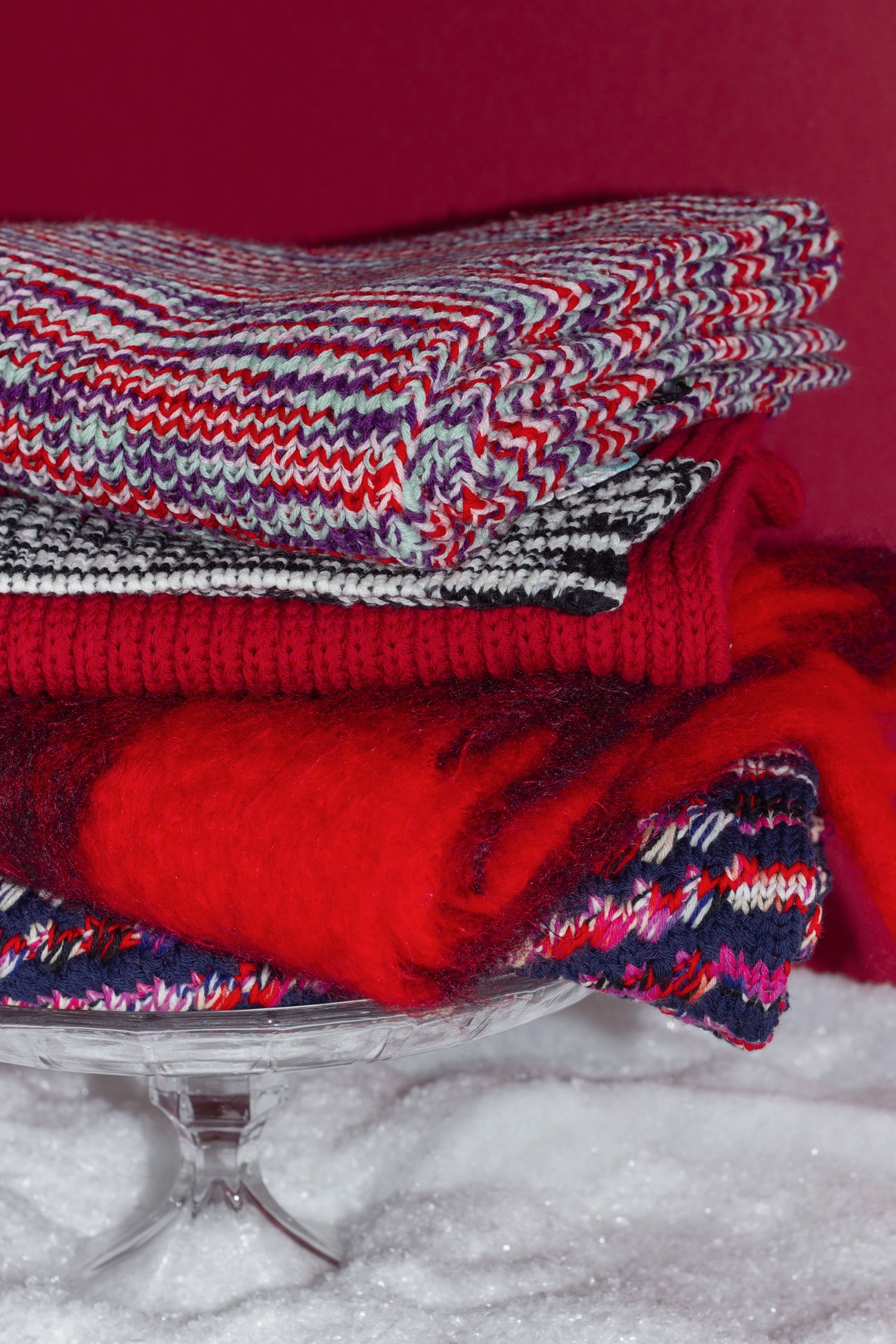 Missoni Strickschal in Rot und Lila