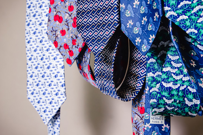 Stilvolle Herren-Accessoires von Hermès: Vintage-Krawatten, Einstecktücher & mehr