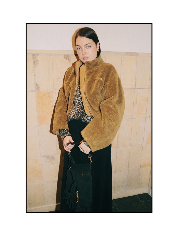 Cozy Layers: Alpine Outerwear & Knitwear - Designer Second Hand