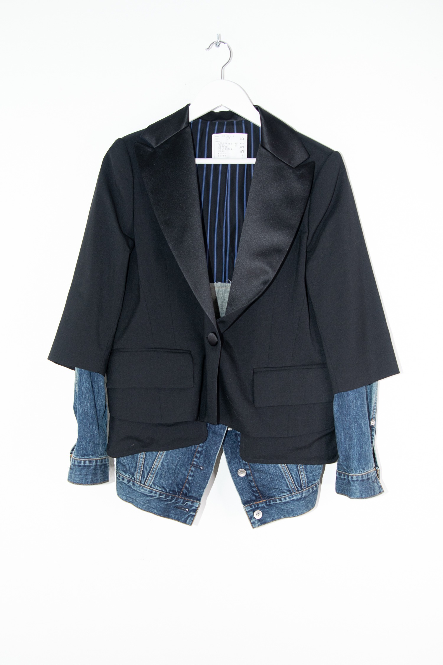 Sacai Smokingjacke mit Denim-Details in Schwarz und Dunkelblau