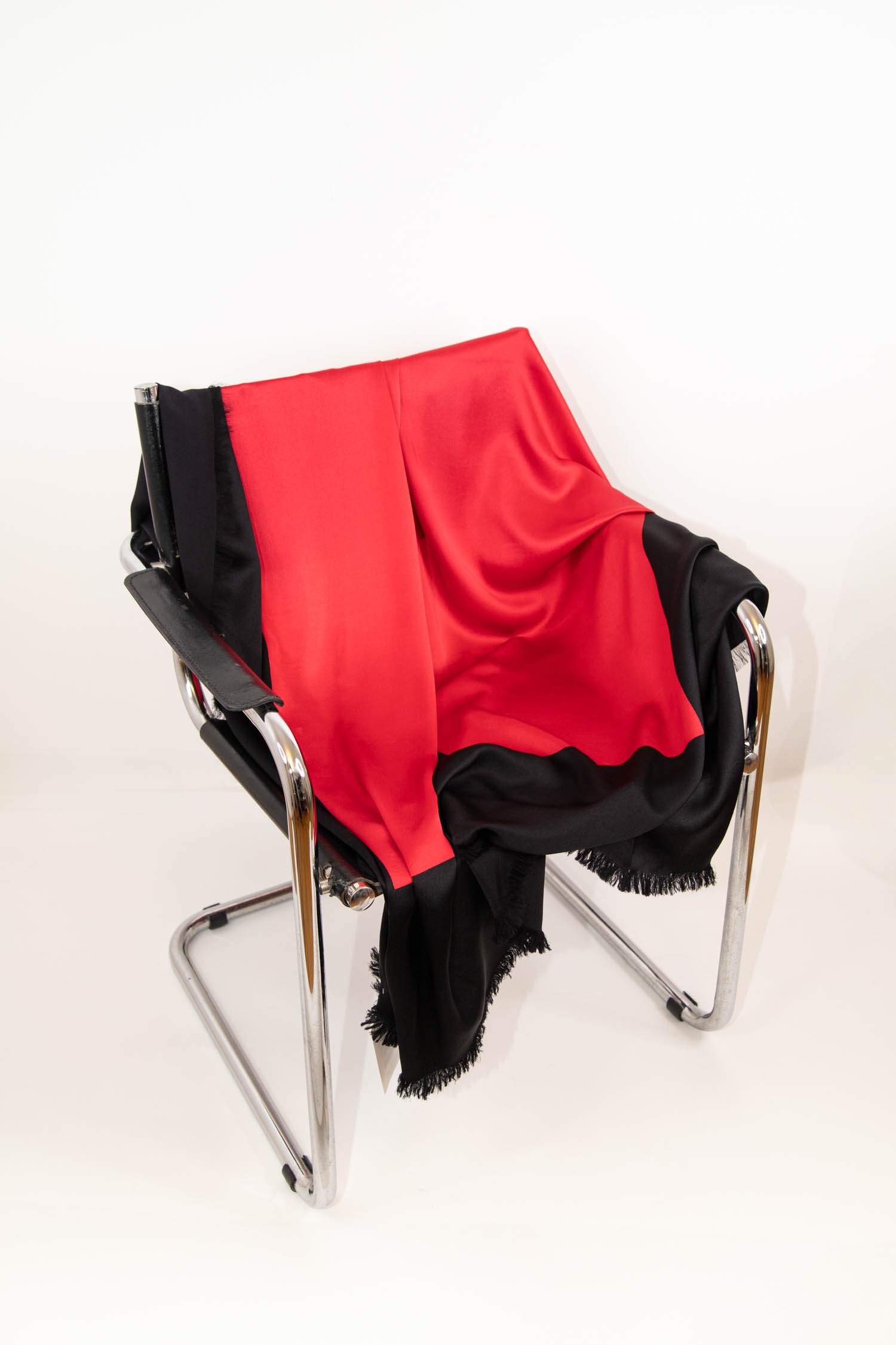 Saint Laurent Vintage Tuch in Schwarz und Rot