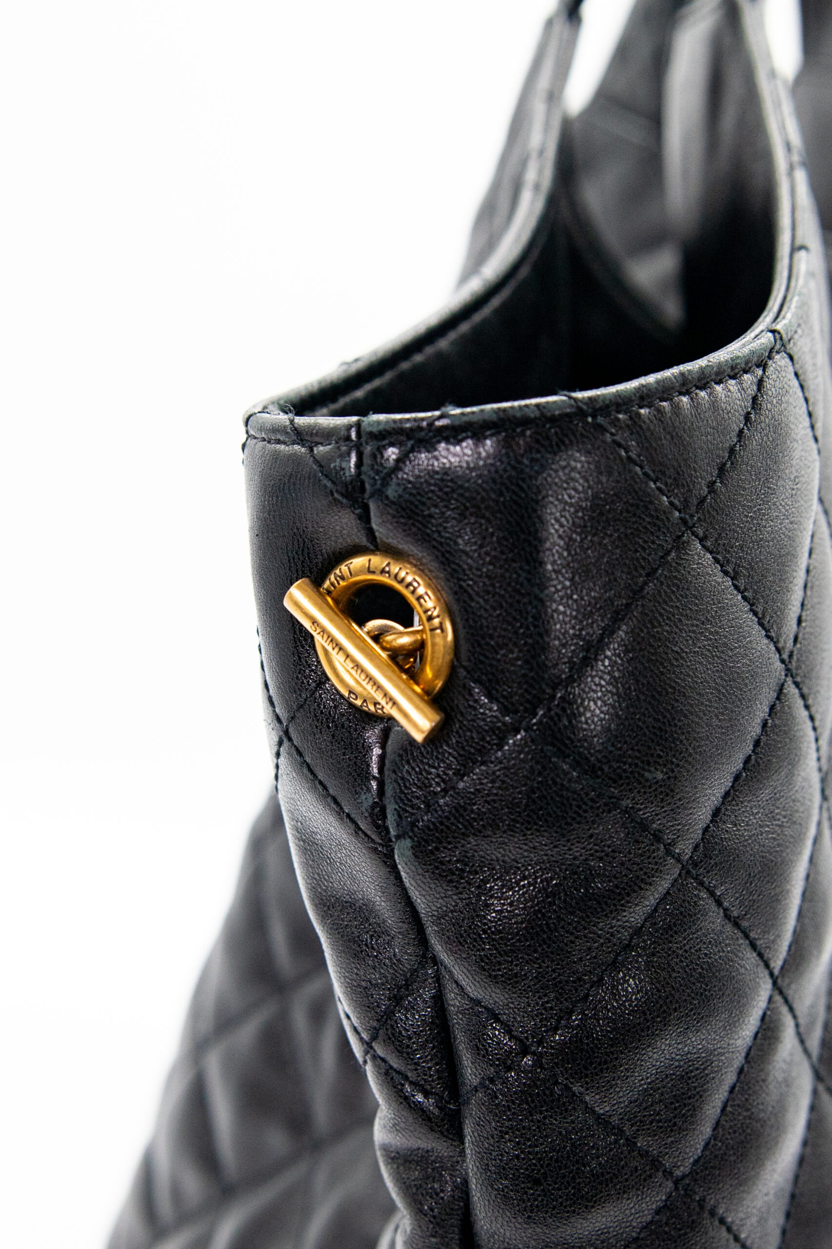 Saint Laurent "Icare" Maxi Shopper in Schwarz und Gold