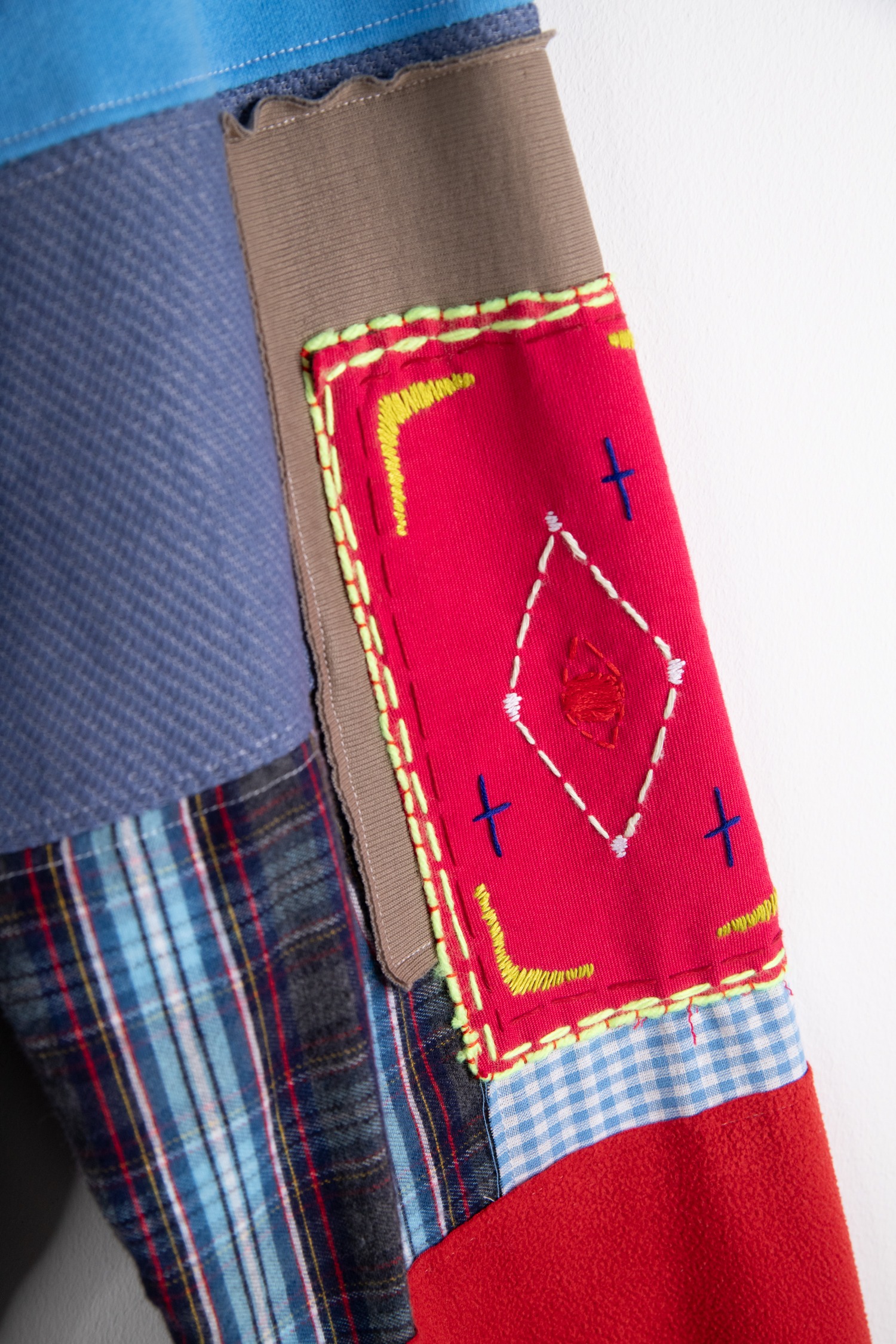 Murmaid Paris Patchwork Sweatshirt in Dunkelblau und Bunt