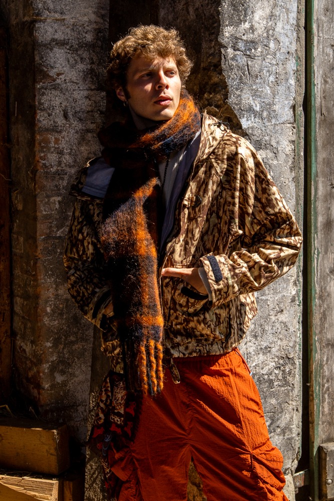 Sunnei Cargohose in Orange