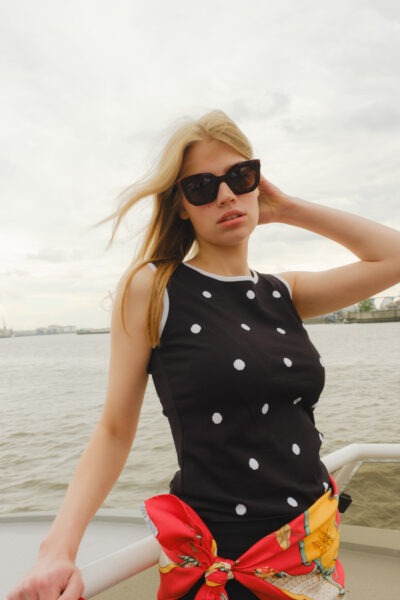 Escada Vintage Top aus Feinstrick in Schwarz und Weiß