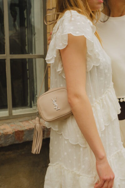 Saint Laurent "Blogger" Umhängetasche in Beige und Silber