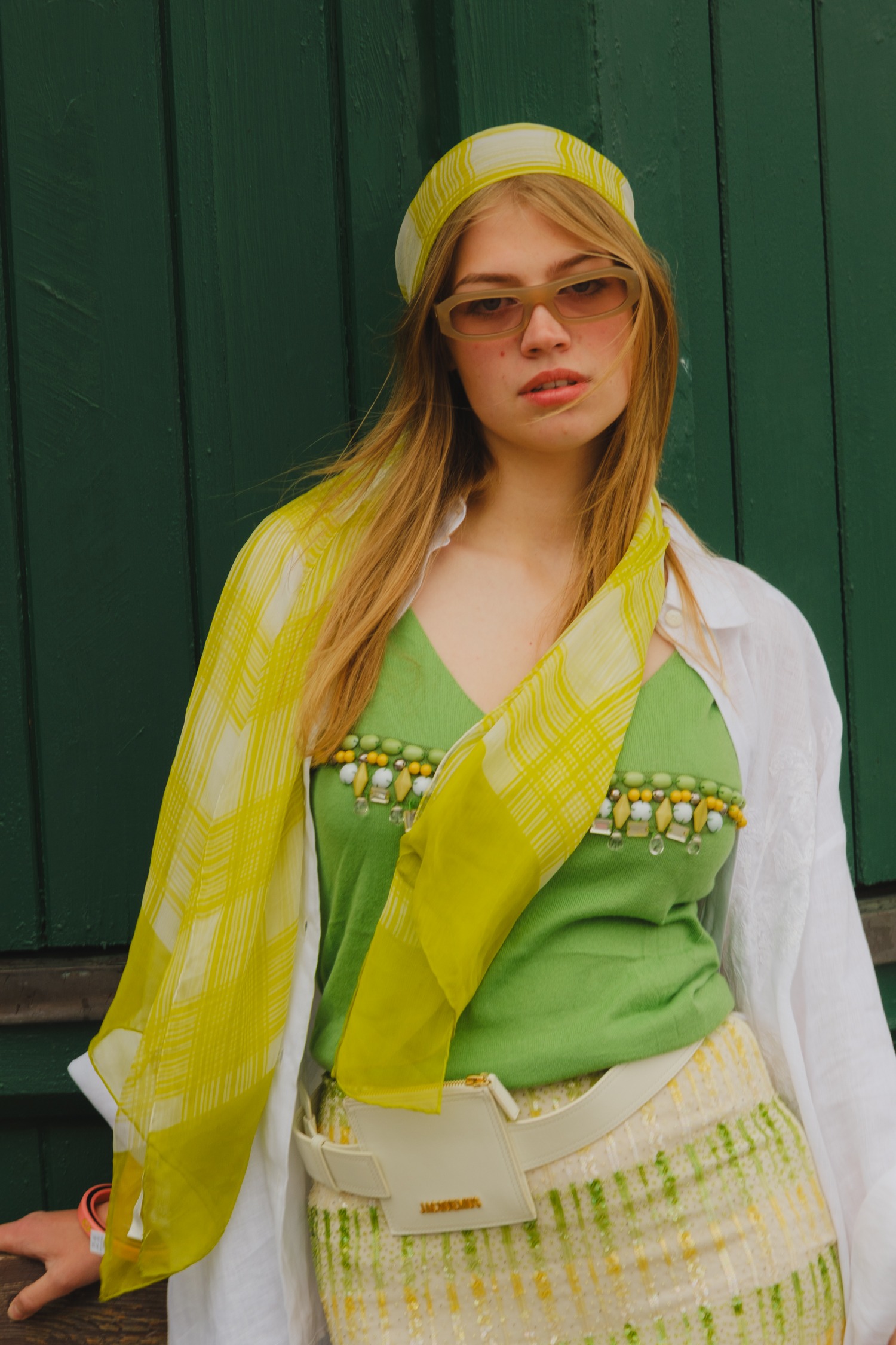 Karen Wazen "Hazel" Sonnenbrille in Sand