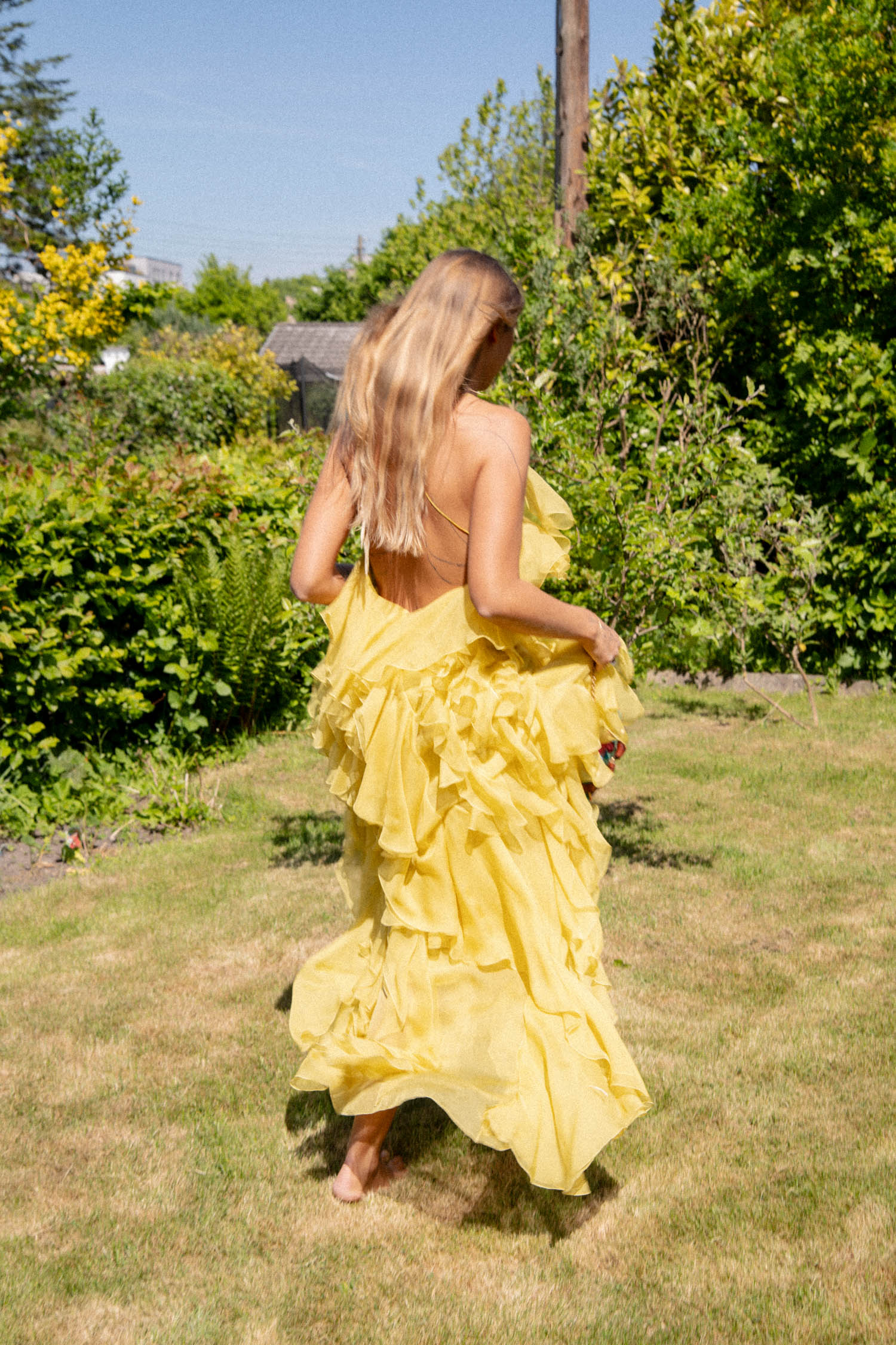 Valentino Maxikleid mit Volants in Gelb
