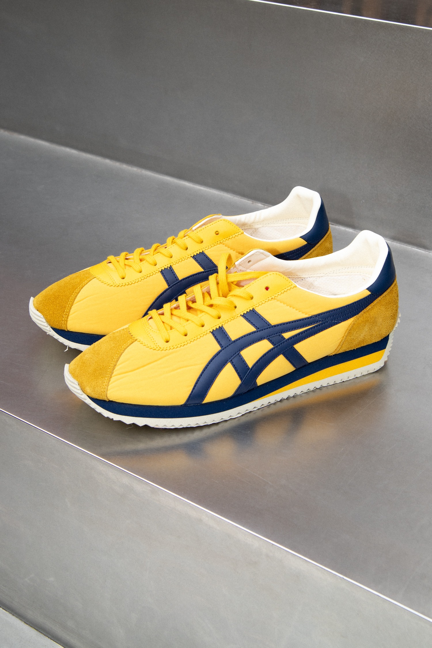 Tiger Onitsuka "MOAL77NM" Sneaker