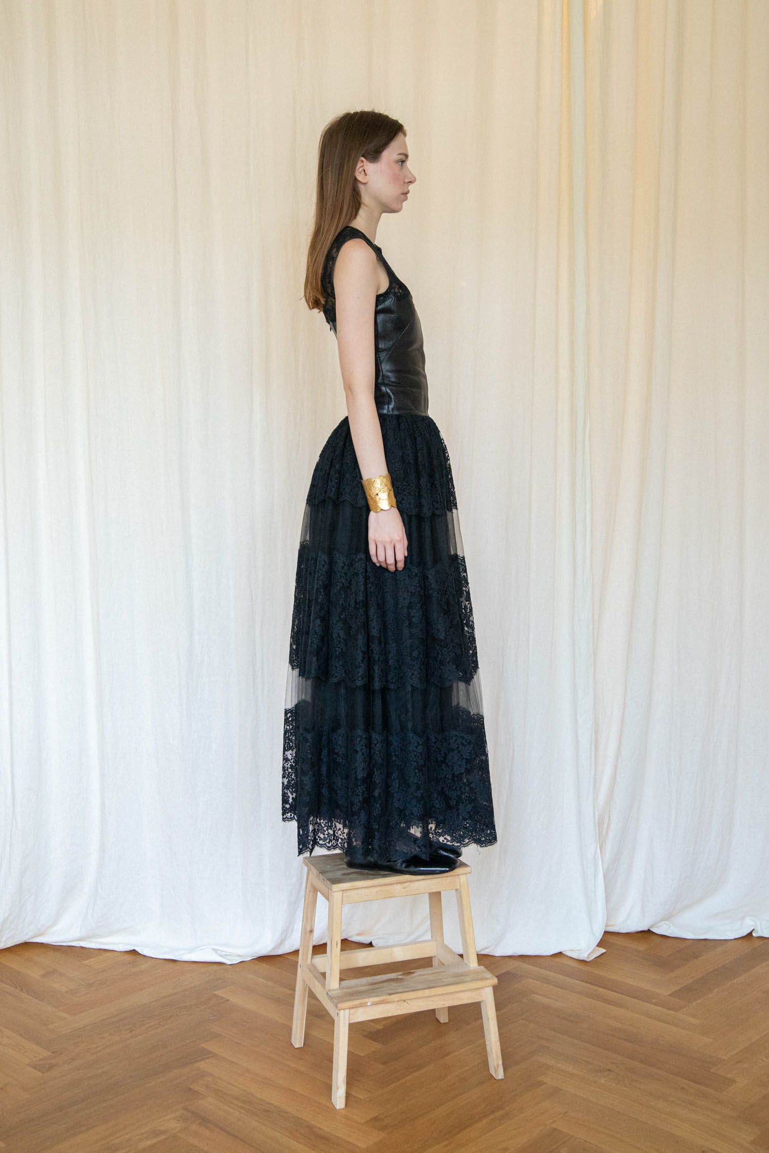 Valentino Maxikleid mit Spitze und Lederkorsett in Schwarz