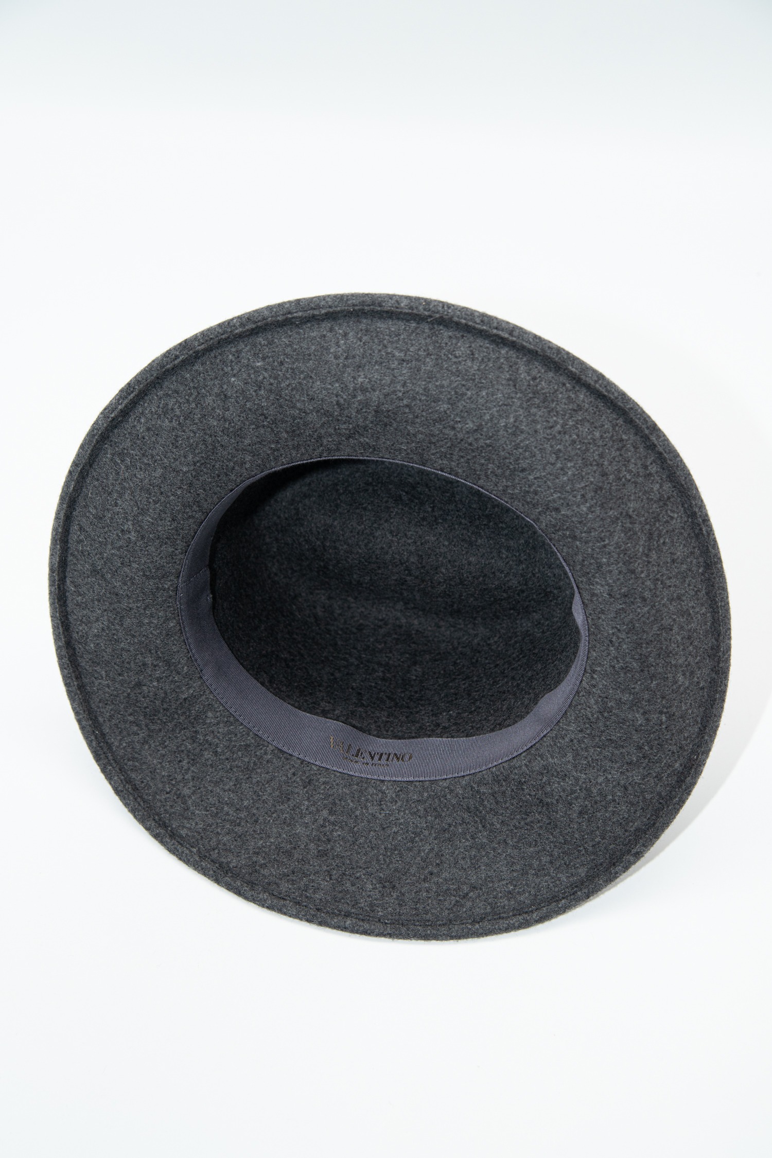 Valentino Fedora-Hut mit Logodetail in Dunkelgrau