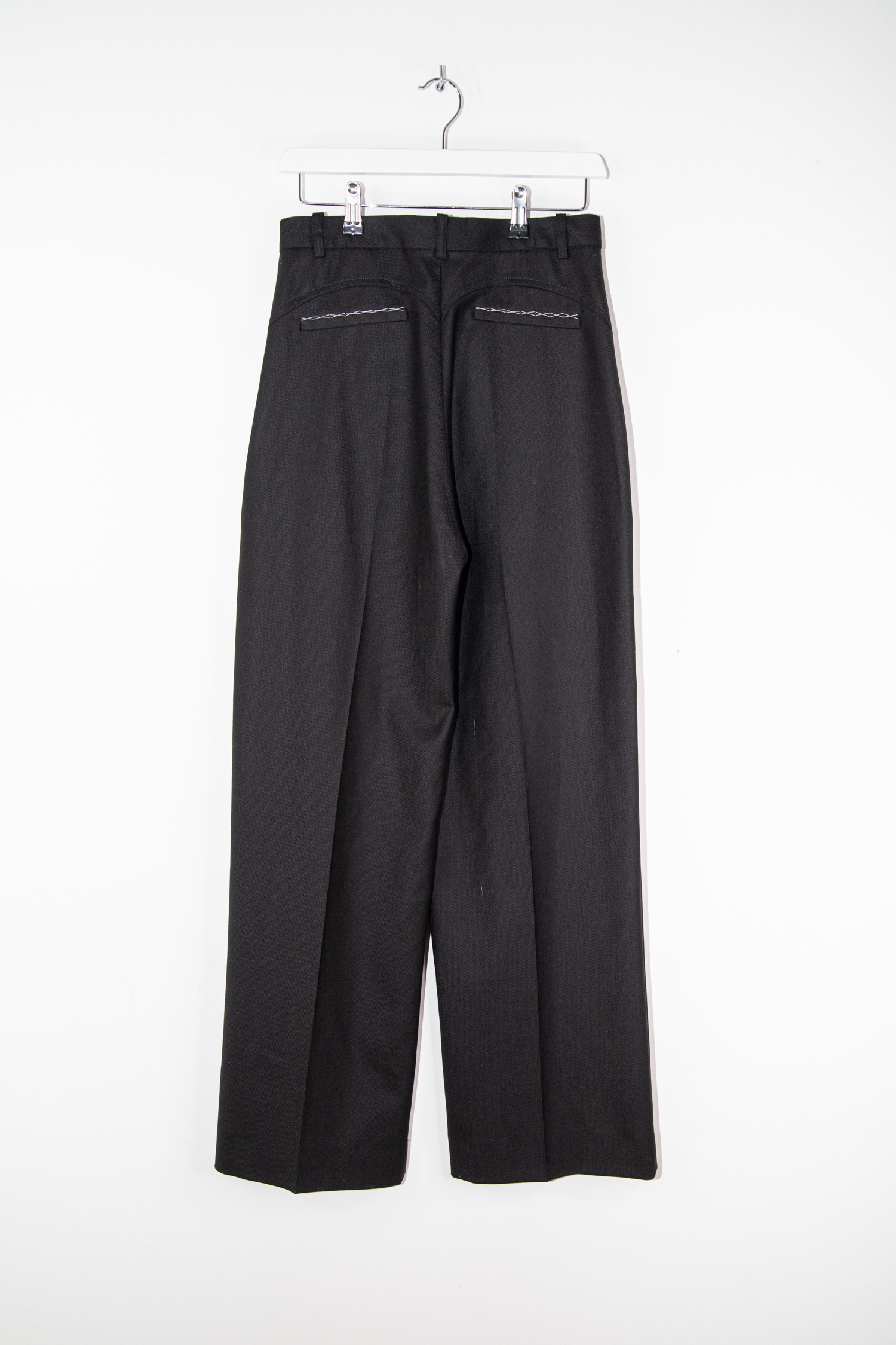 Victoria Beckham weite Stoffhose mit Abnähern in Schwarz