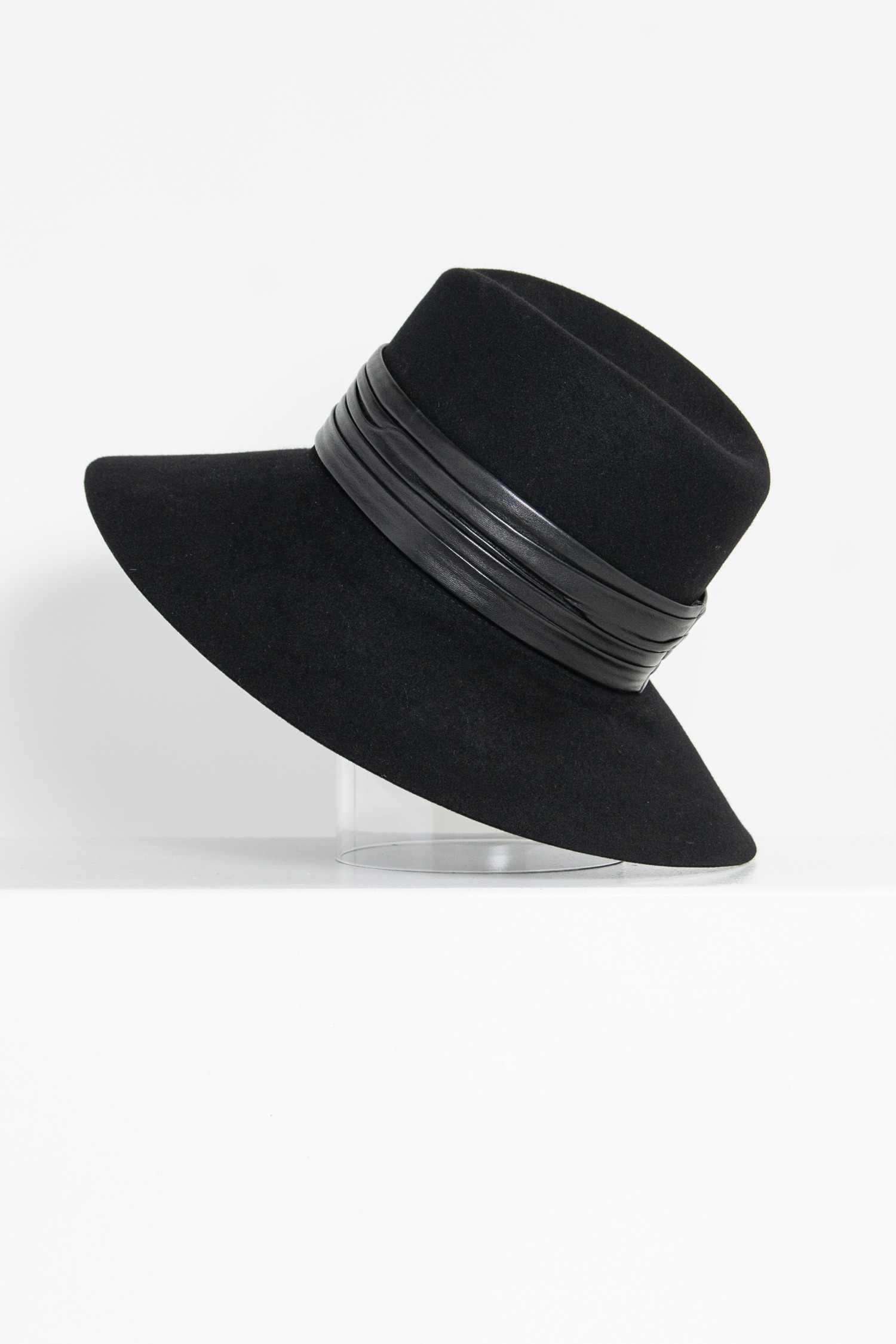 Saint Laurent Filzhut mit Ledertrim in Schwarz
