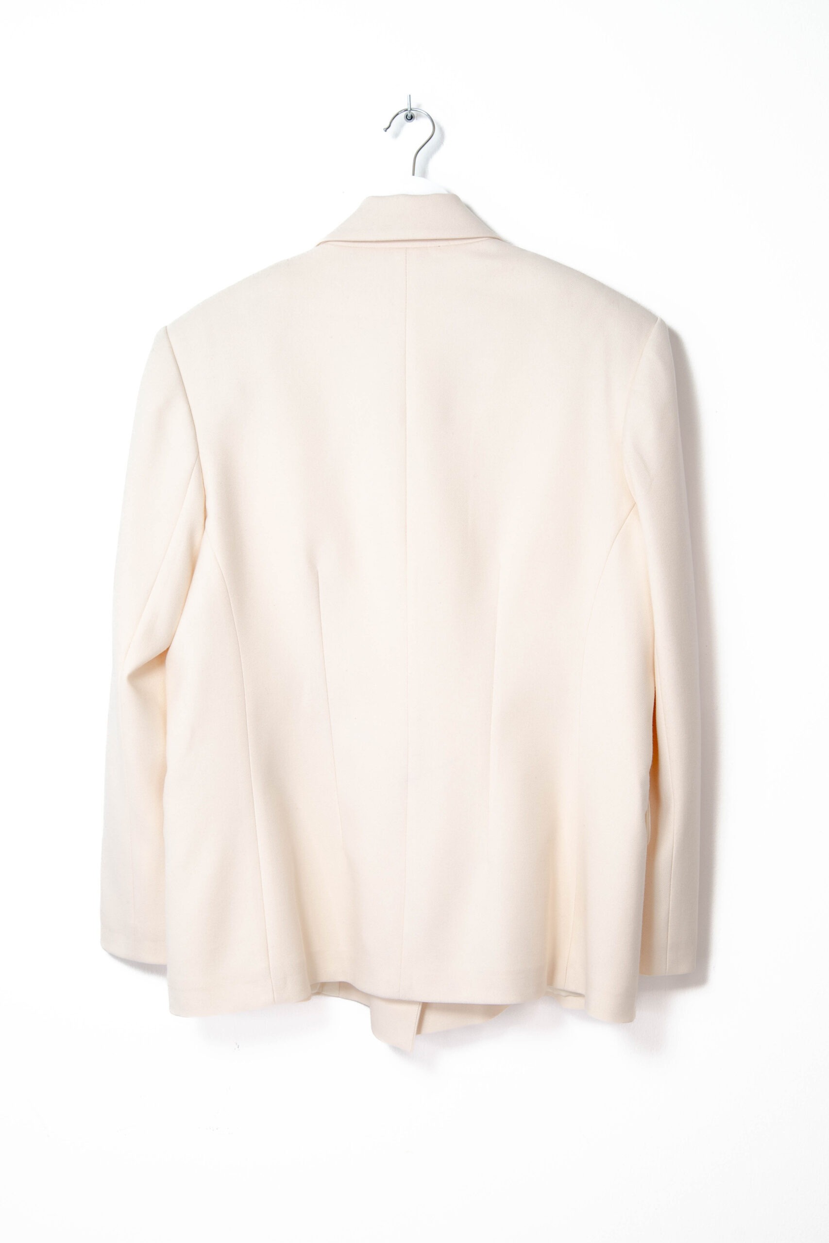 Ceren Ocak Set aus Hose, Weste und Blazer in Creme