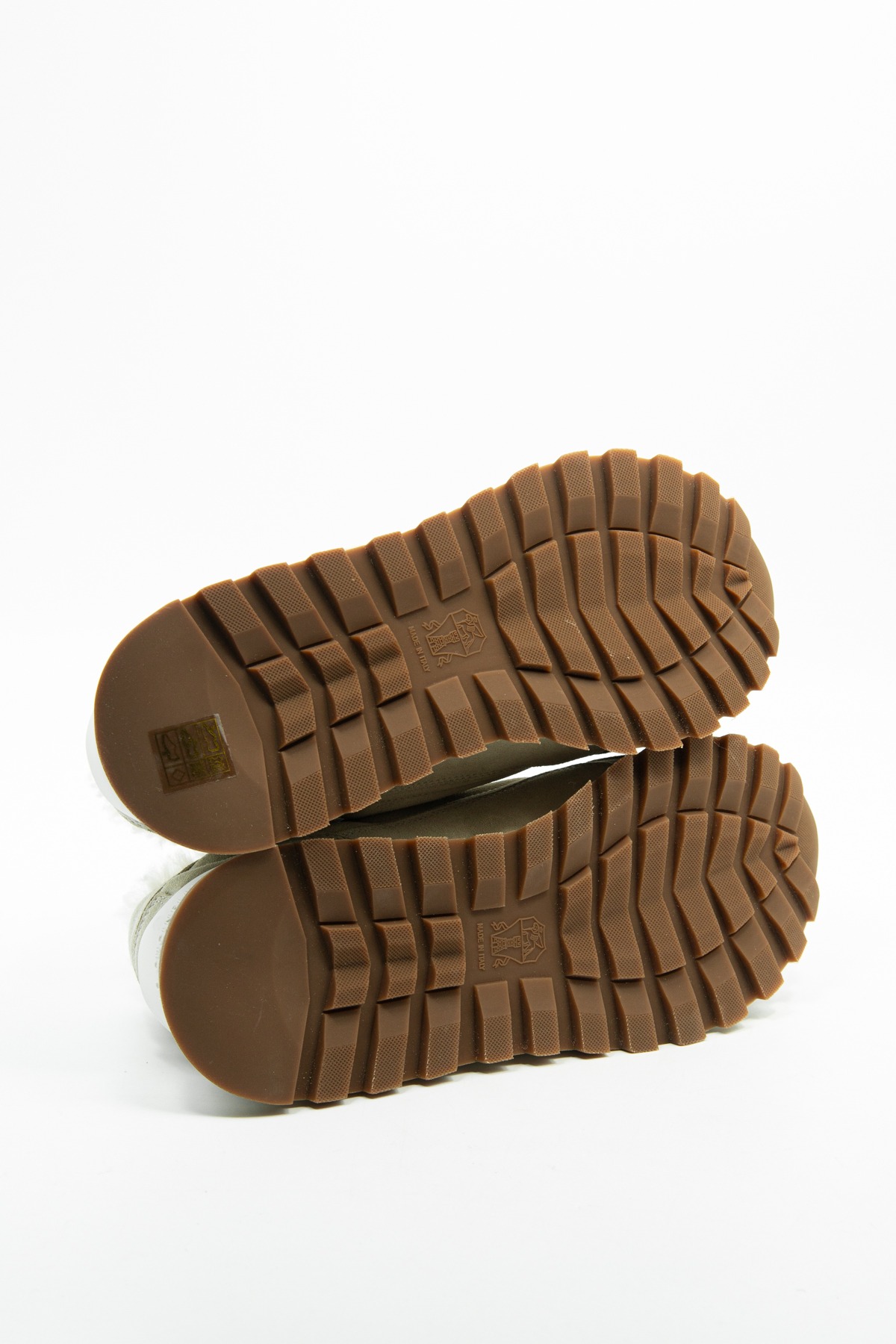 Brunello Cucinelli Sneaker mit Shearling in Hellbeige und Ecru