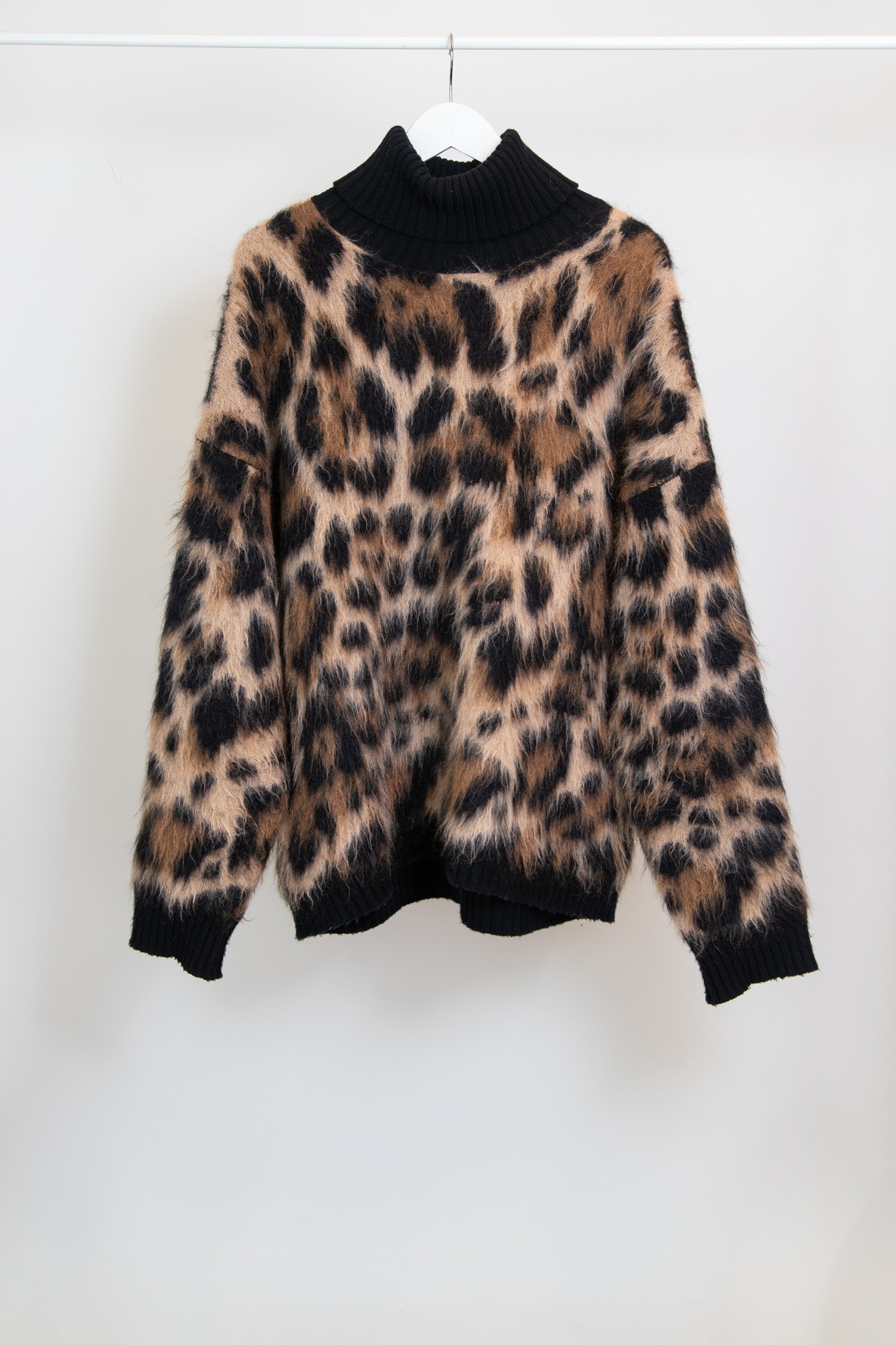 Dolce & Gabbana Rollkragenpullover mit Leopardenmuster