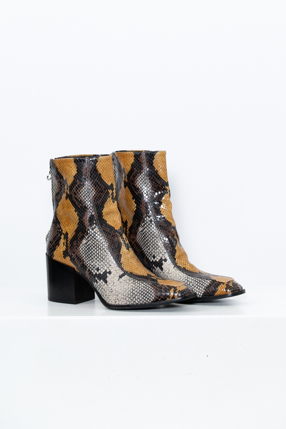 Aeyde Stiefeletten mit Schlangen-Print