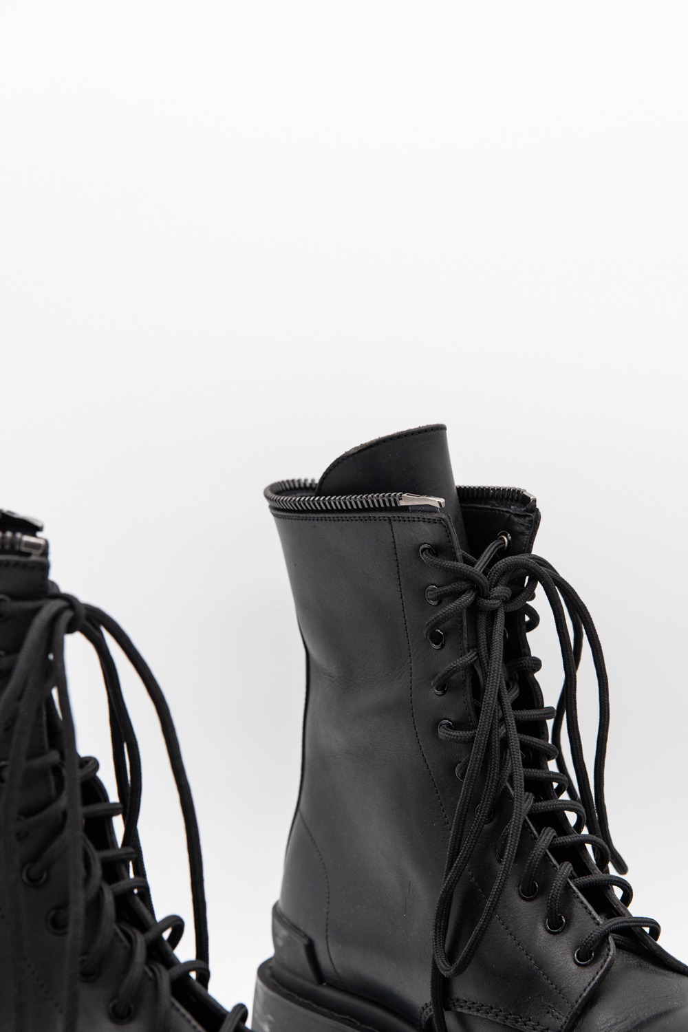 Balenciaga stiefel on sale