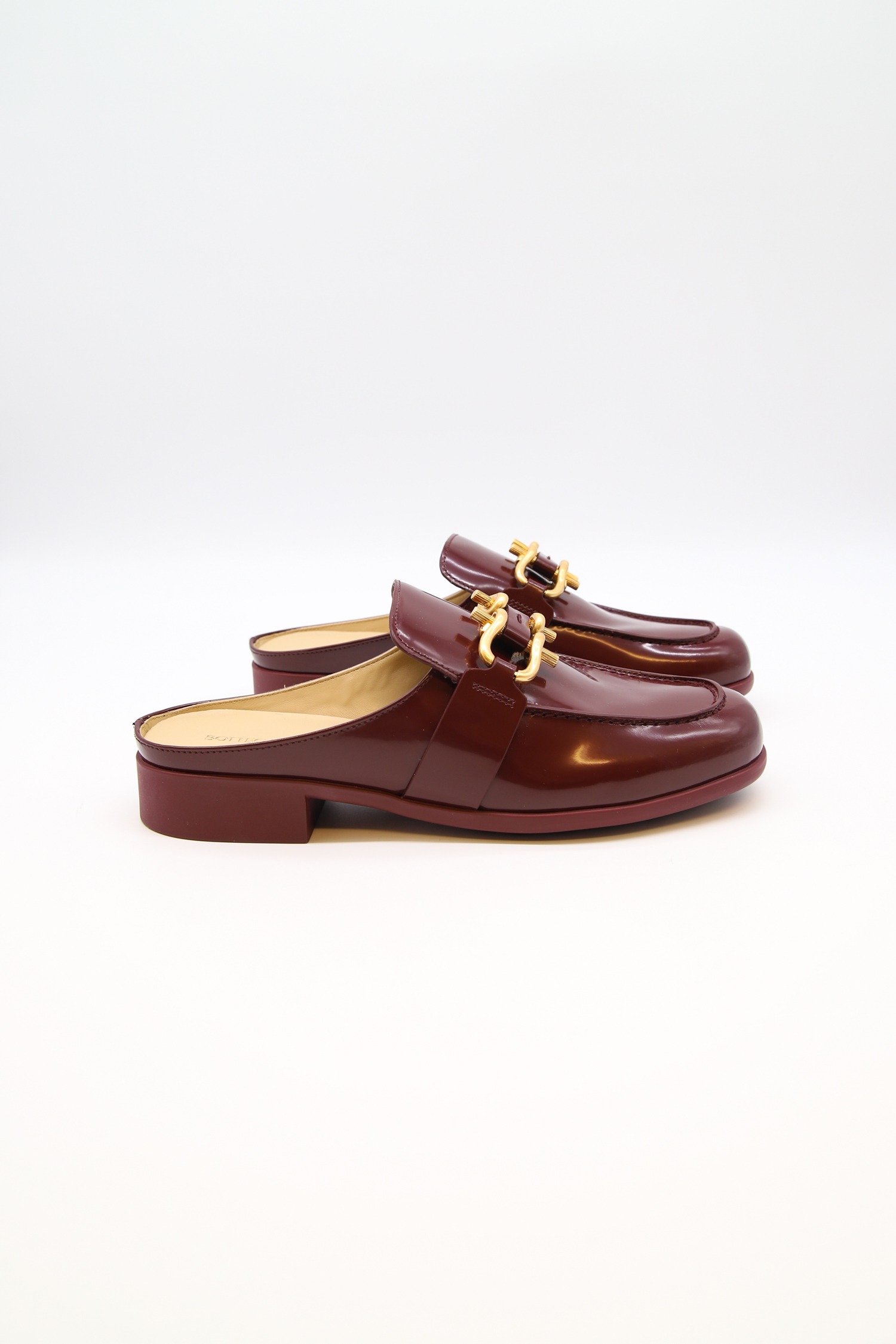 Bottega Veneta „Mocassin“ Slipper in Bordeaux