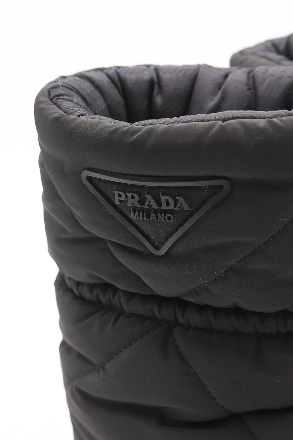 Prada Nylon Stiefelette in Schwarz