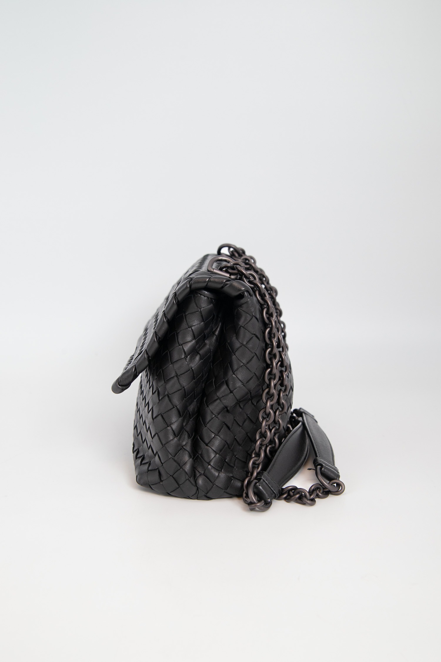 Bottega Veneta "Olimpia" Umhängetasche in Schwarz