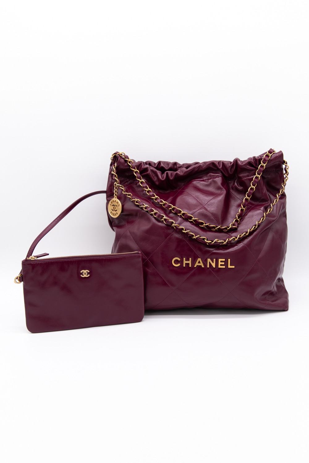 Chanel "22" Shopper in Bordeaux