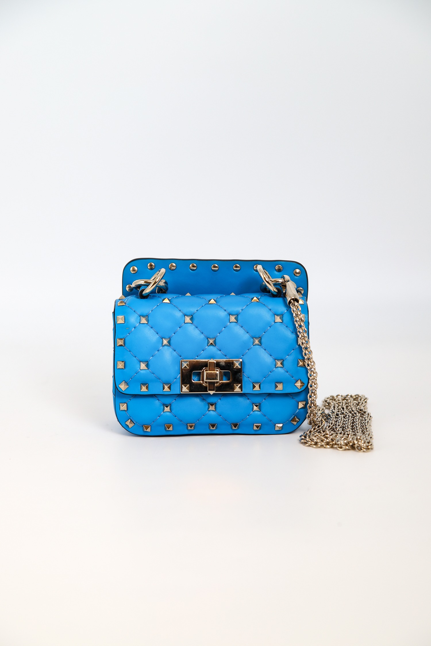 Valentino "Micro Rockstud Spike" Umhängetasche in Blau und Gold