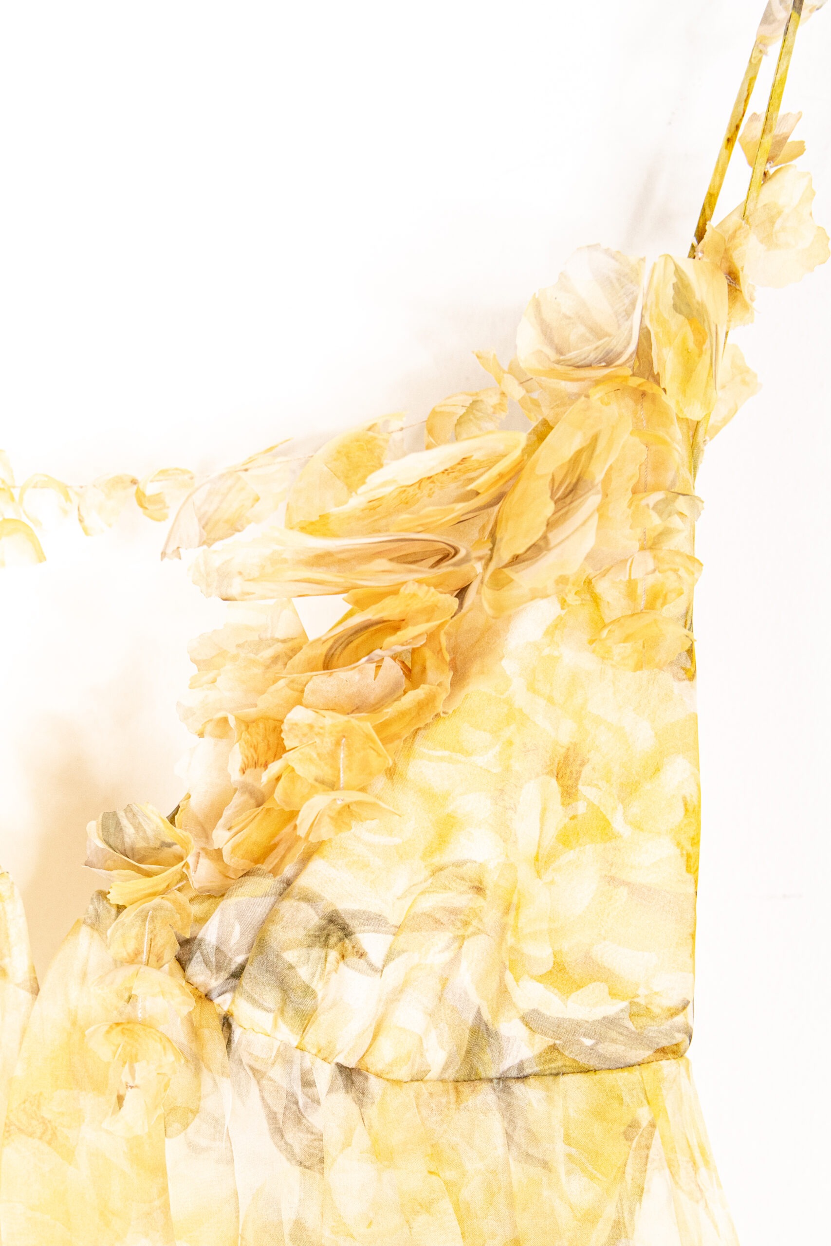 Zimmermann asymetrisches Kleid in Gelb, Pastellgelb und Khaki