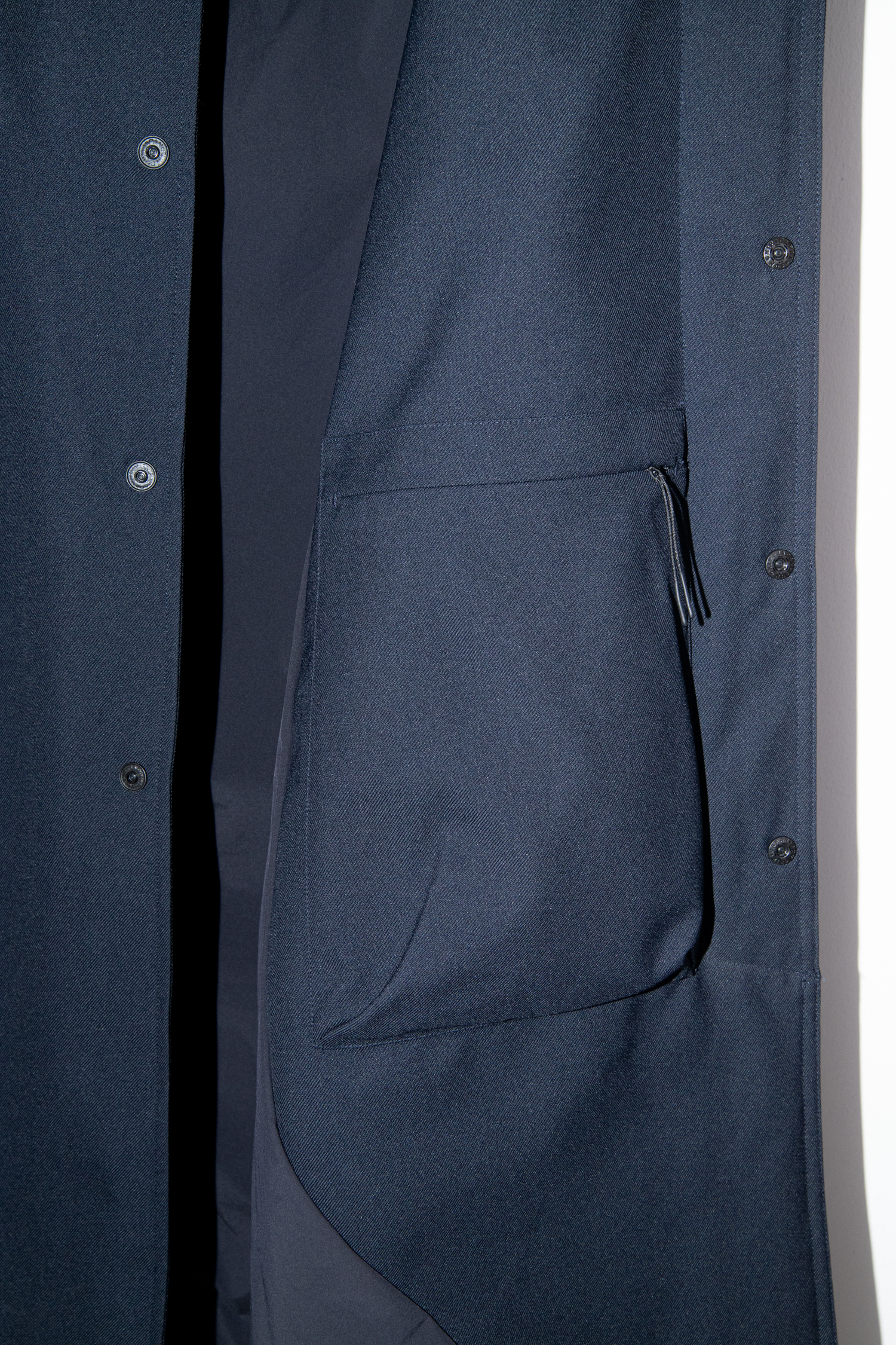 Adhoconcept Mantel aus Funktionsgewebe in Dunkelblau