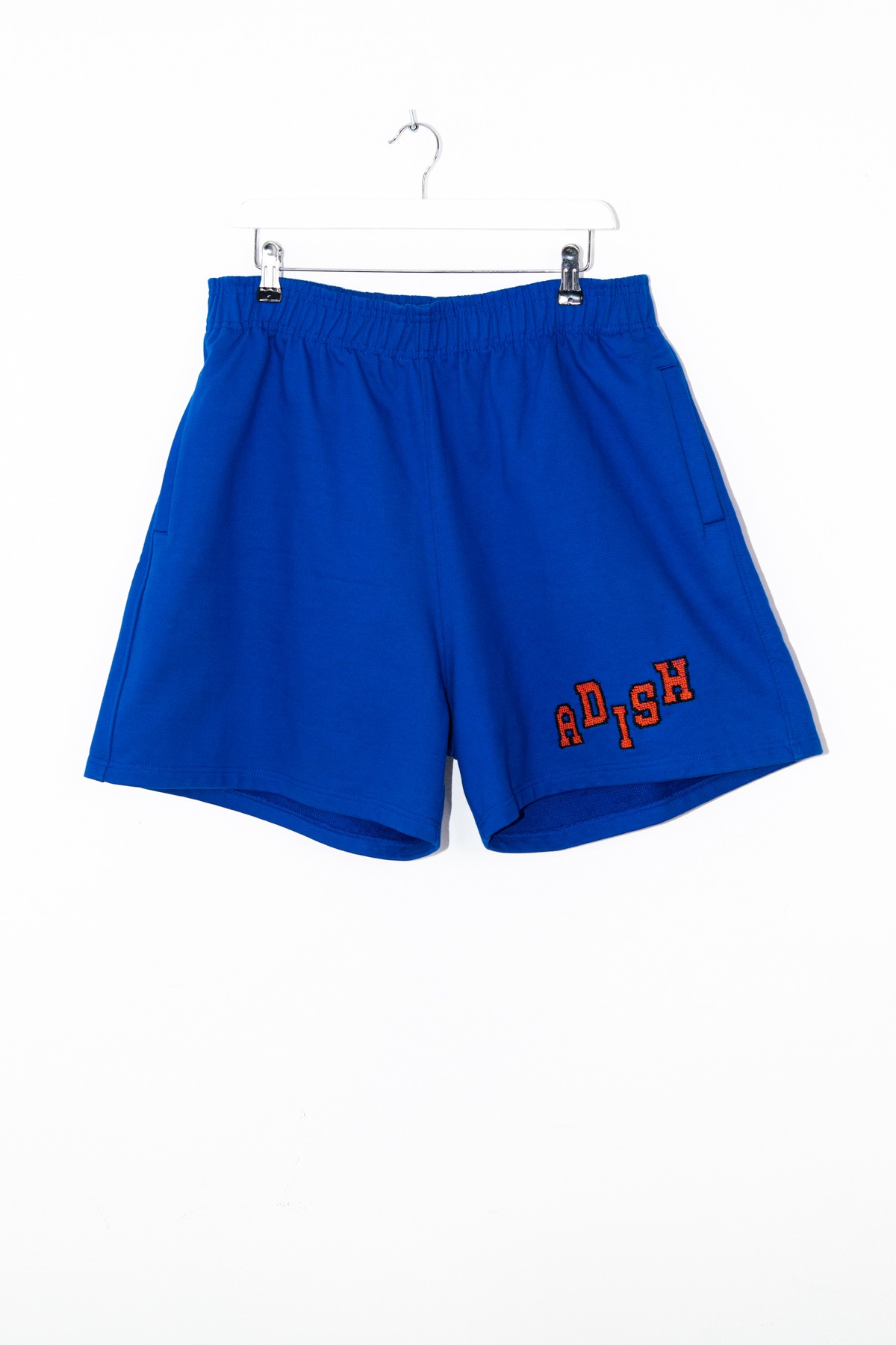 Adish "Tatreez Embroidery" Shorts in Blau und Rot