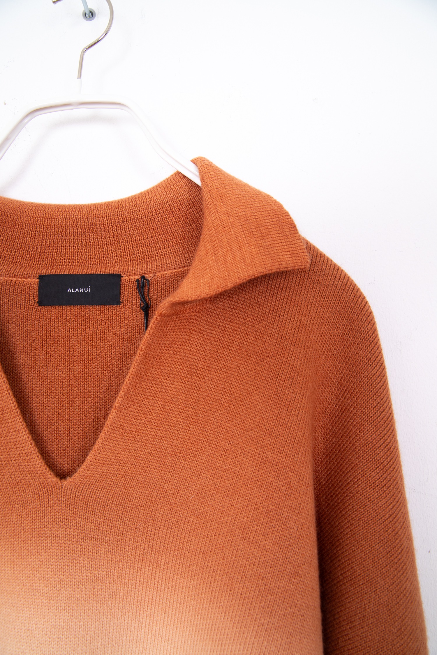 Alanui "Shades of Shore" Pullover in Orange, Ecru und Mint
