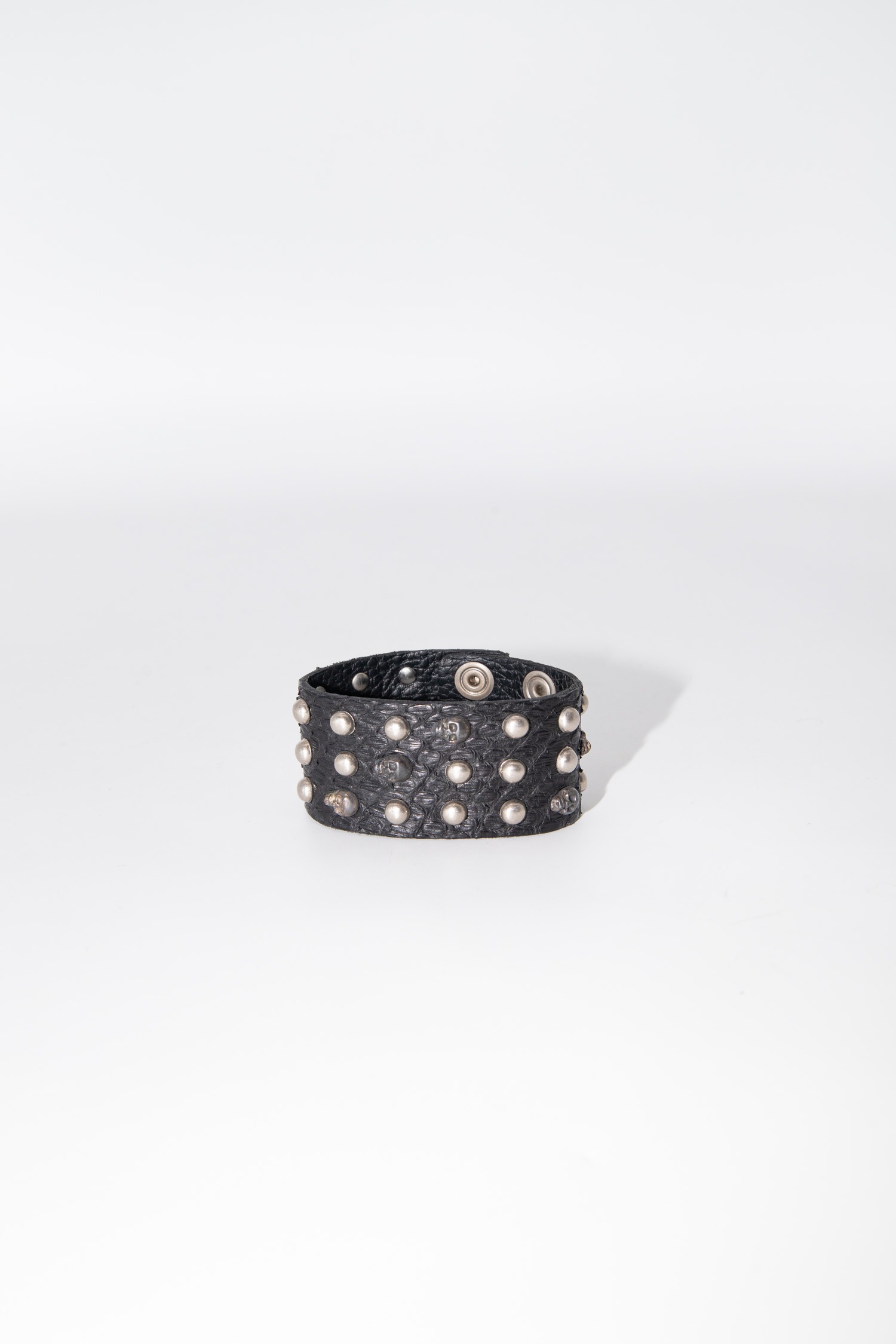 Alexander McQueen Nieten-Armband in Schwarz
