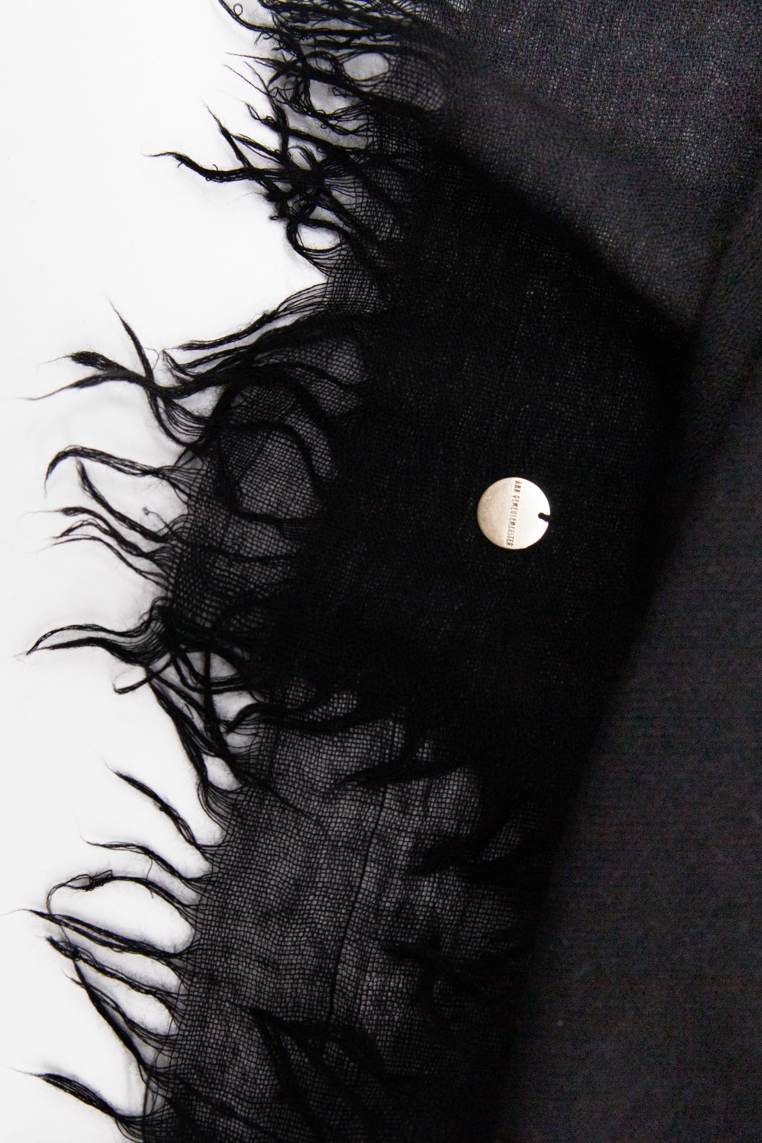 Ann Demeulemeester Schal mit Gesichtsmotiv in Schwarz