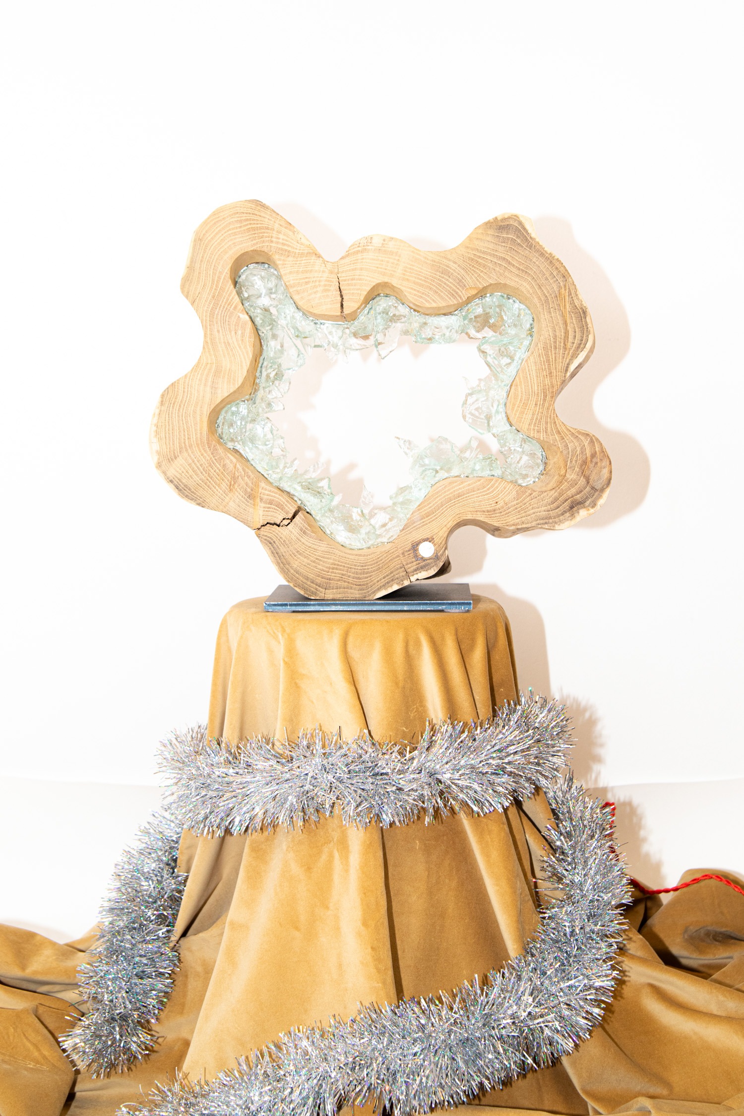 Arango "Ring 40" Tischlampe aus Holz und Glas