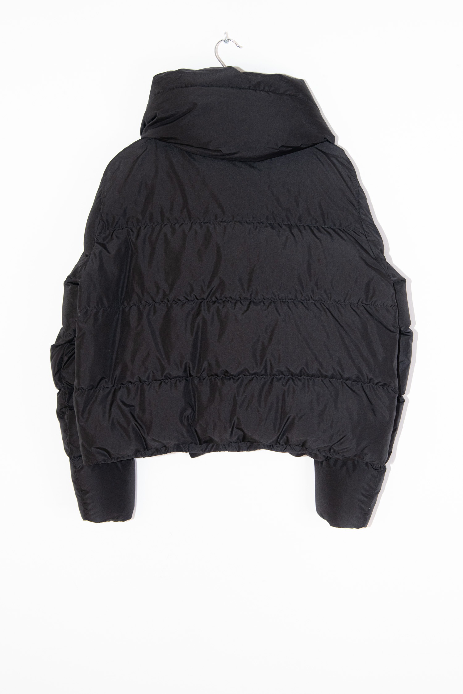 Bacon Daunenjacke mit Schleife in Schwarz