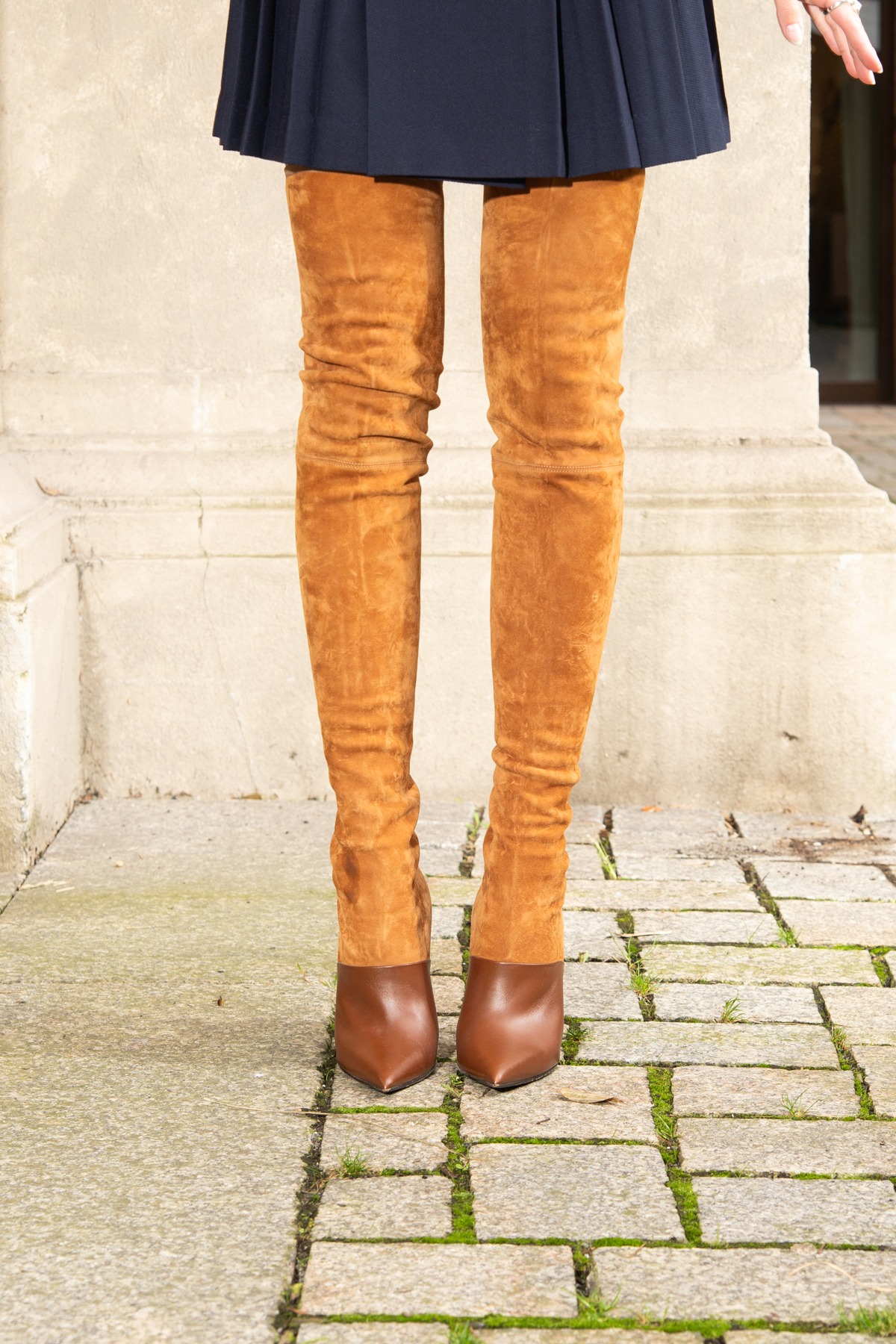Balmain Overknee-Stiefel in Braun, Cognac und Gold