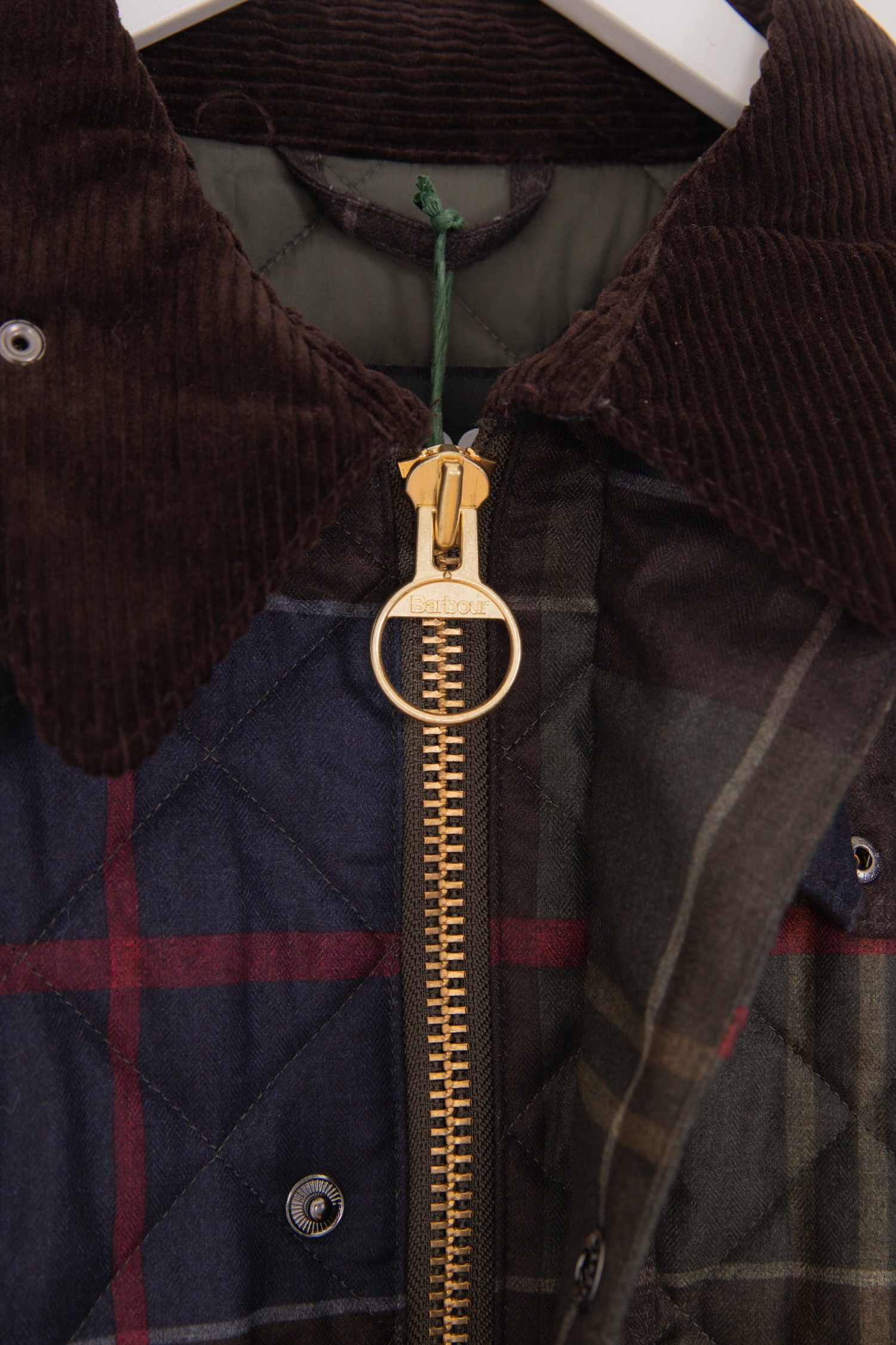 Barbour "Tartan Transport" Steppjacke in Dunkelgrün und Bunt