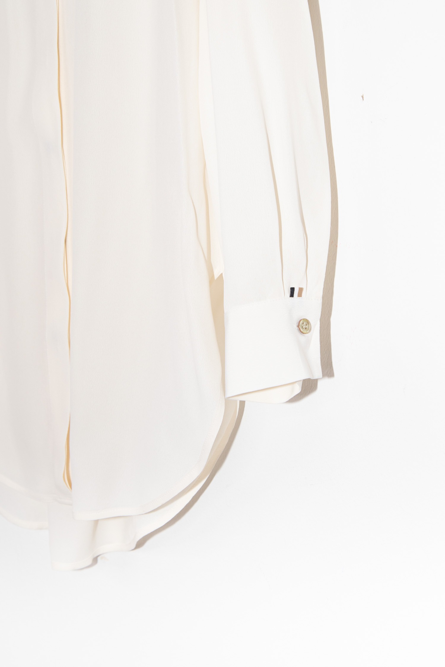 Hugo Boss Bluse in Cremeweiß