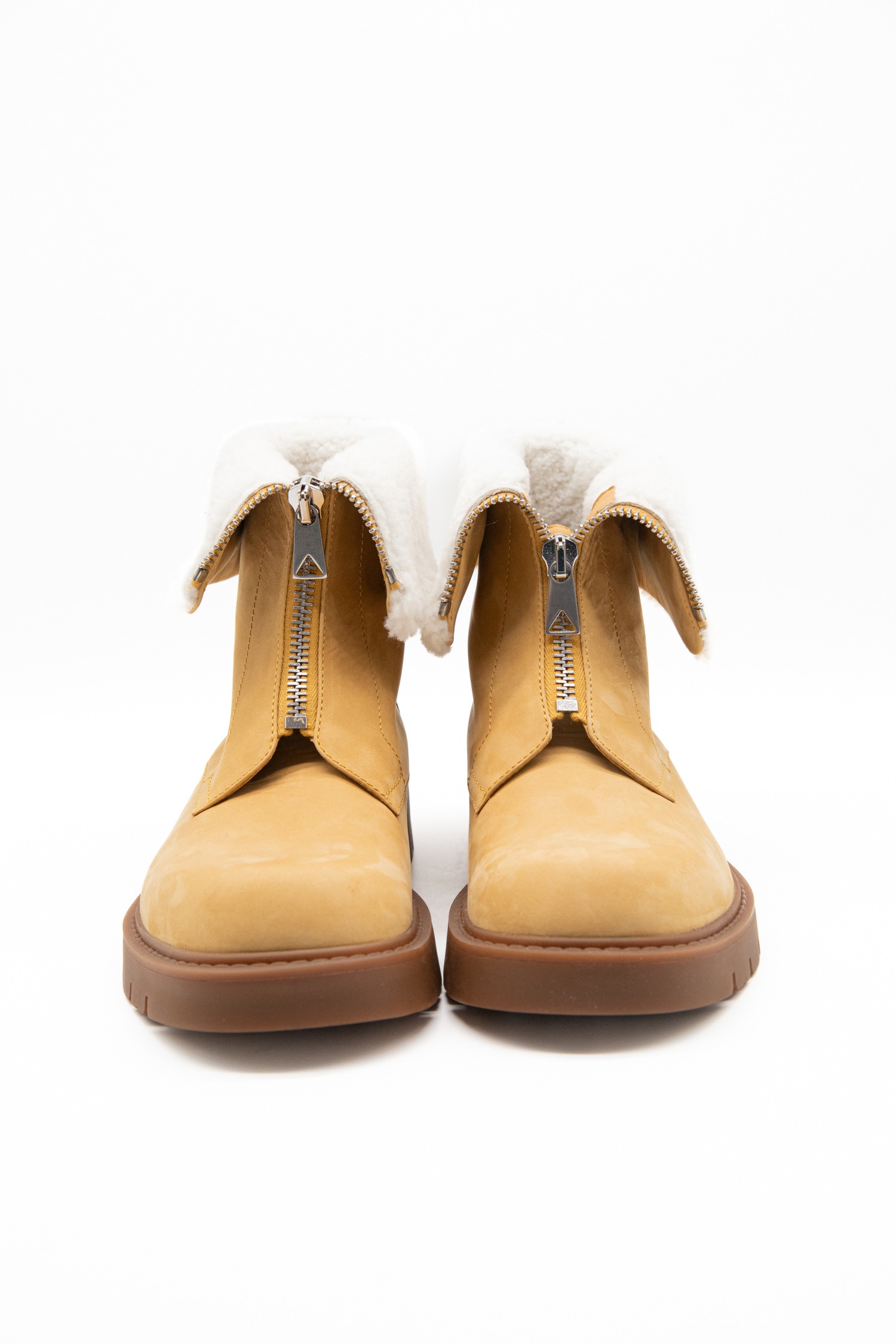 Bottega Veneta "Haddock" Ankle Boots in Ockerfarben