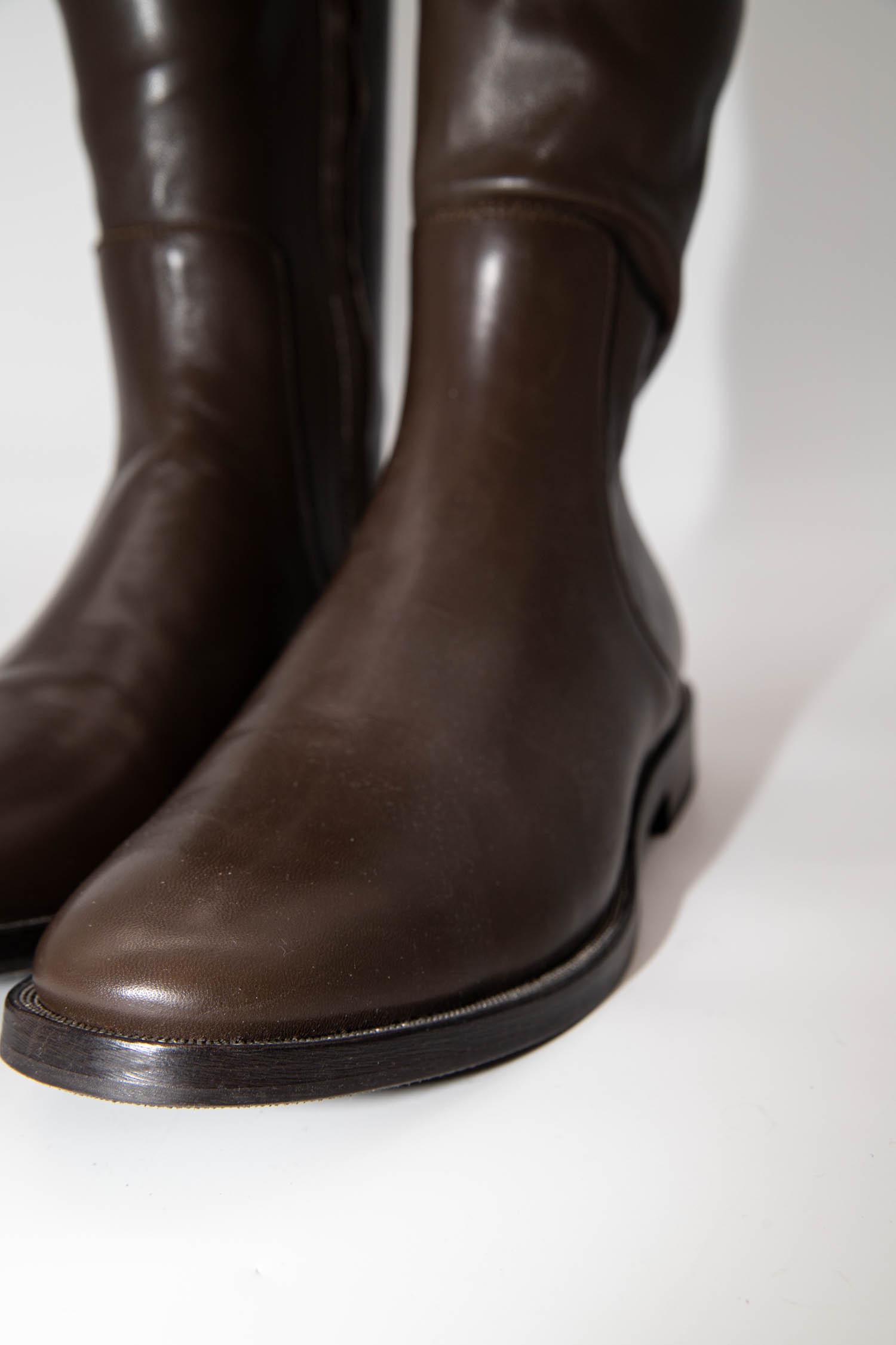 Brunello Cucinelli Overknee-Stiefel in Dunkelbraun