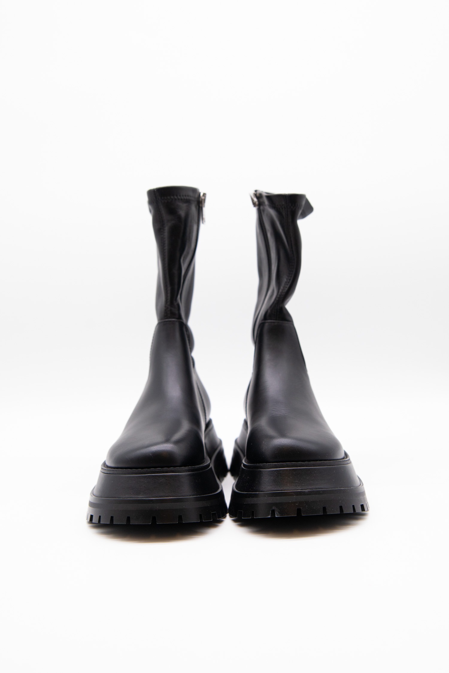 Burberrry Ankle Boot mit engem Schaft in Schwarz